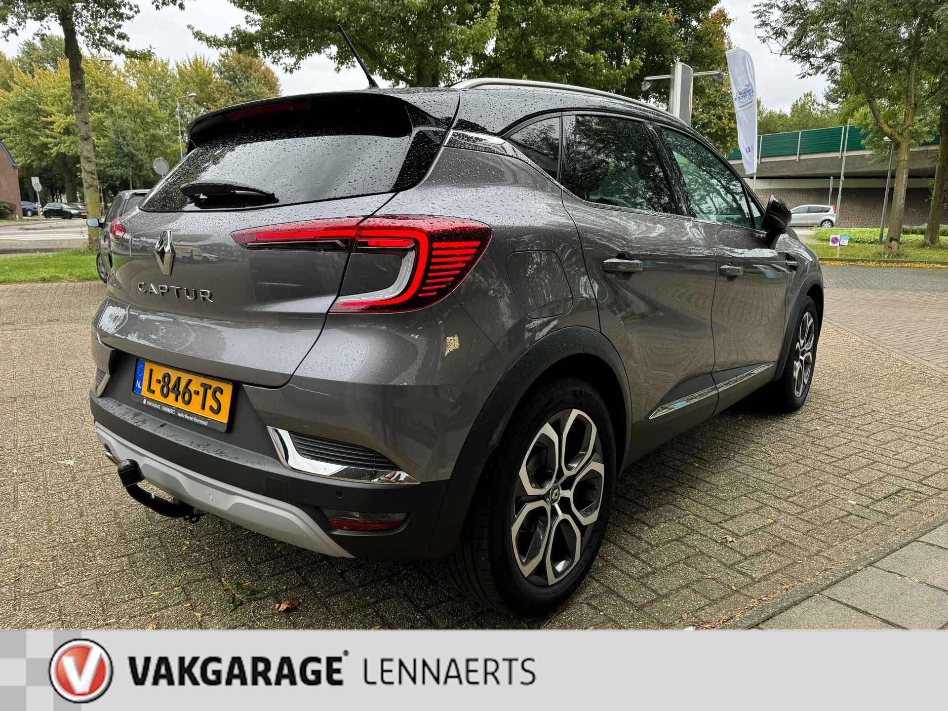 Renault Captur 1.3 TCe 140 Intens, Navi, 18", ECC, trekhaak, ect. Rijklaarprijs / 12 mnd garantie - 7/23