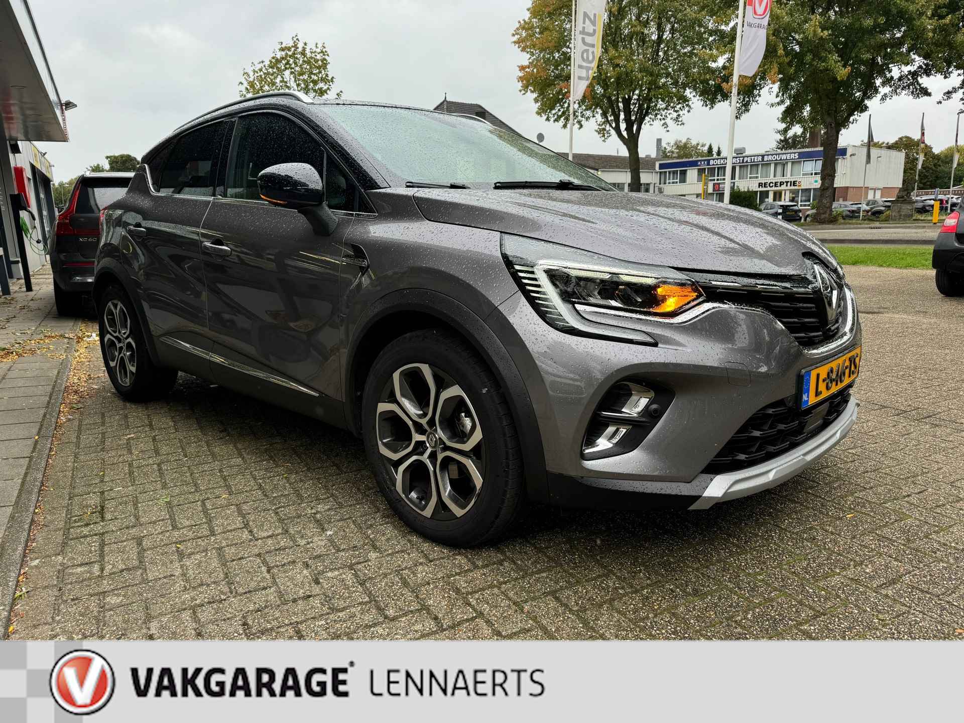 Renault Captur 1.3 TCe 140 Intens, Navi, 18", ECC, trekhaak, ect. Rijklaarprijs / 12 mnd garantie - 8/23