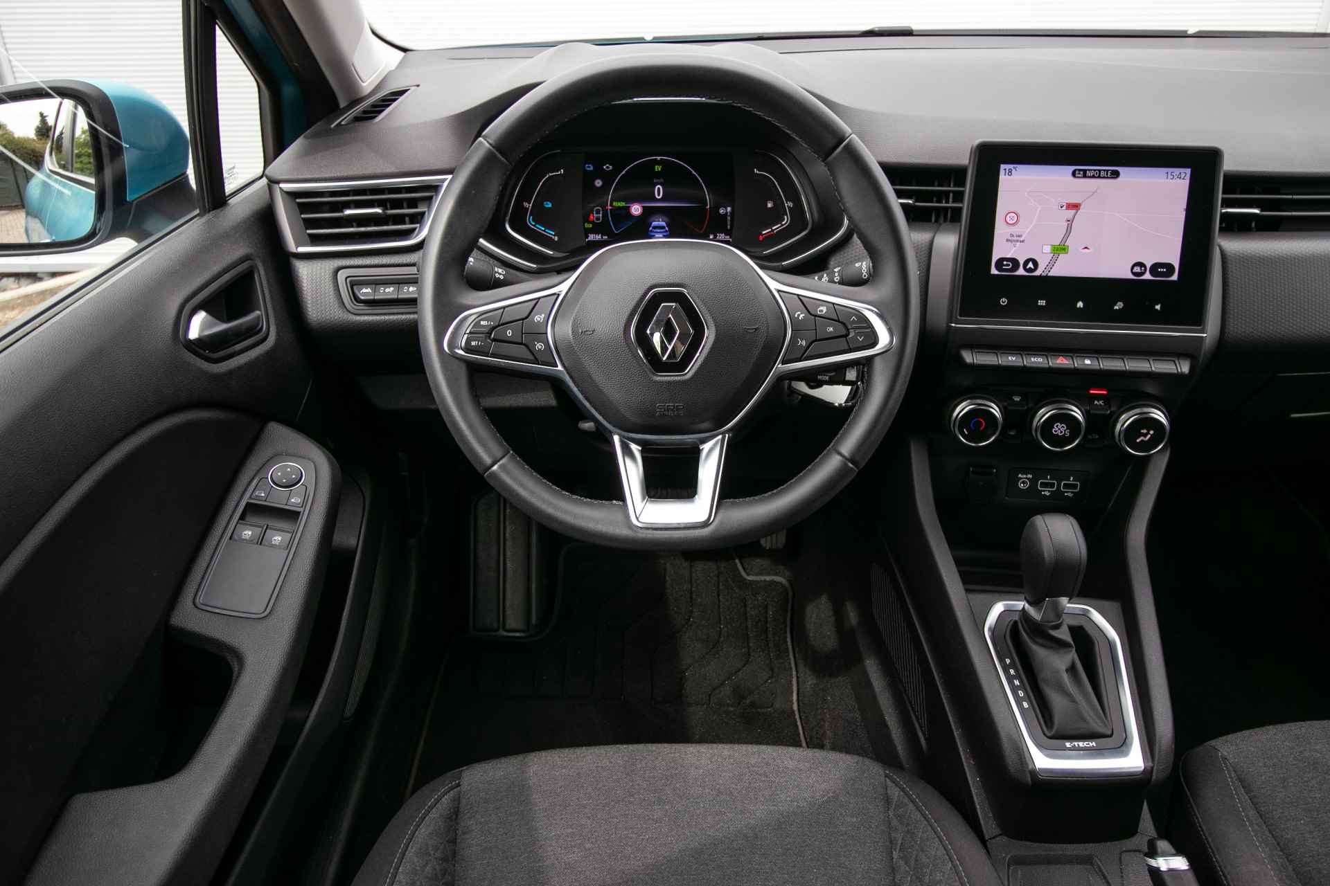 Renault Clio 1.6 E-Tech Hybrid 140 Intens Automaat All-in rijklaarprijs | Navi | Sensoren achter | Airco - 11/40