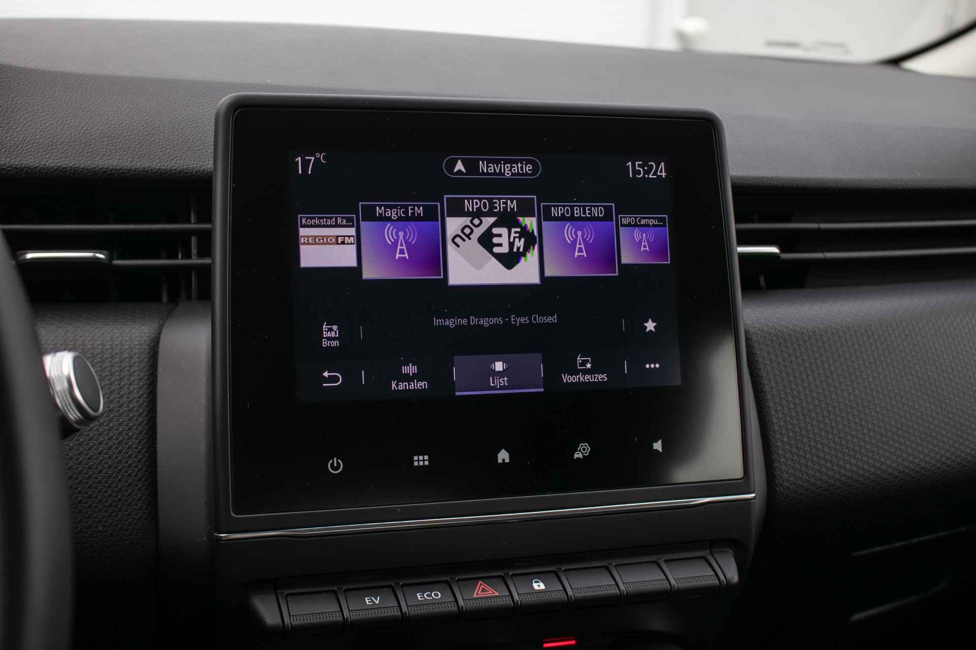 Renault Clio 1.6 E-Tech Hybrid 140 Intens Automaat All-in rijklaarprijs | Navi | Sensoren achter | Airco - 17/40