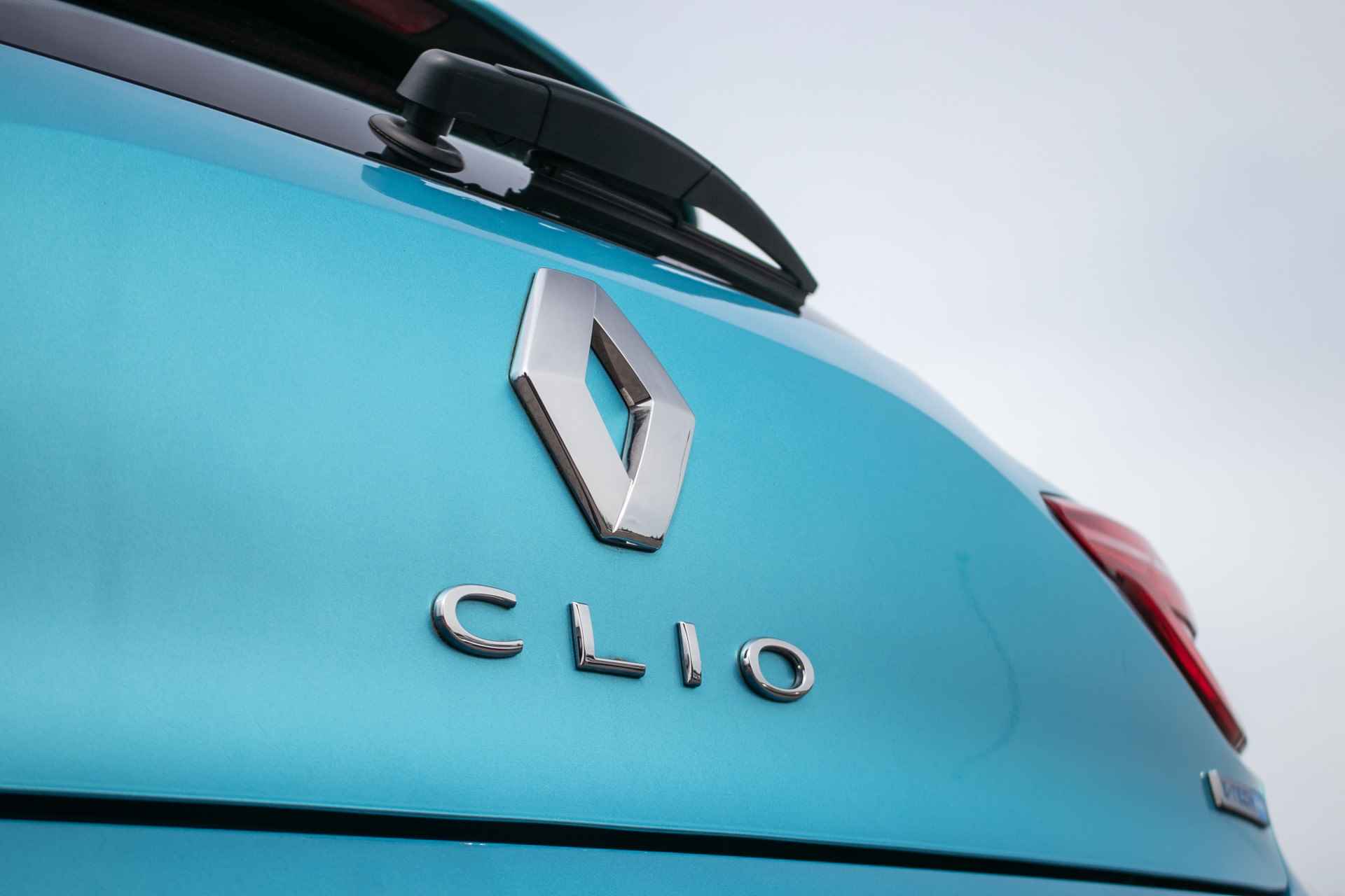 Renault Clio 1.6 E-Tech Hybrid 140 Intens Automaat All-in rijklaarprijs | Navi | Sensoren achter | Airco - 31/40