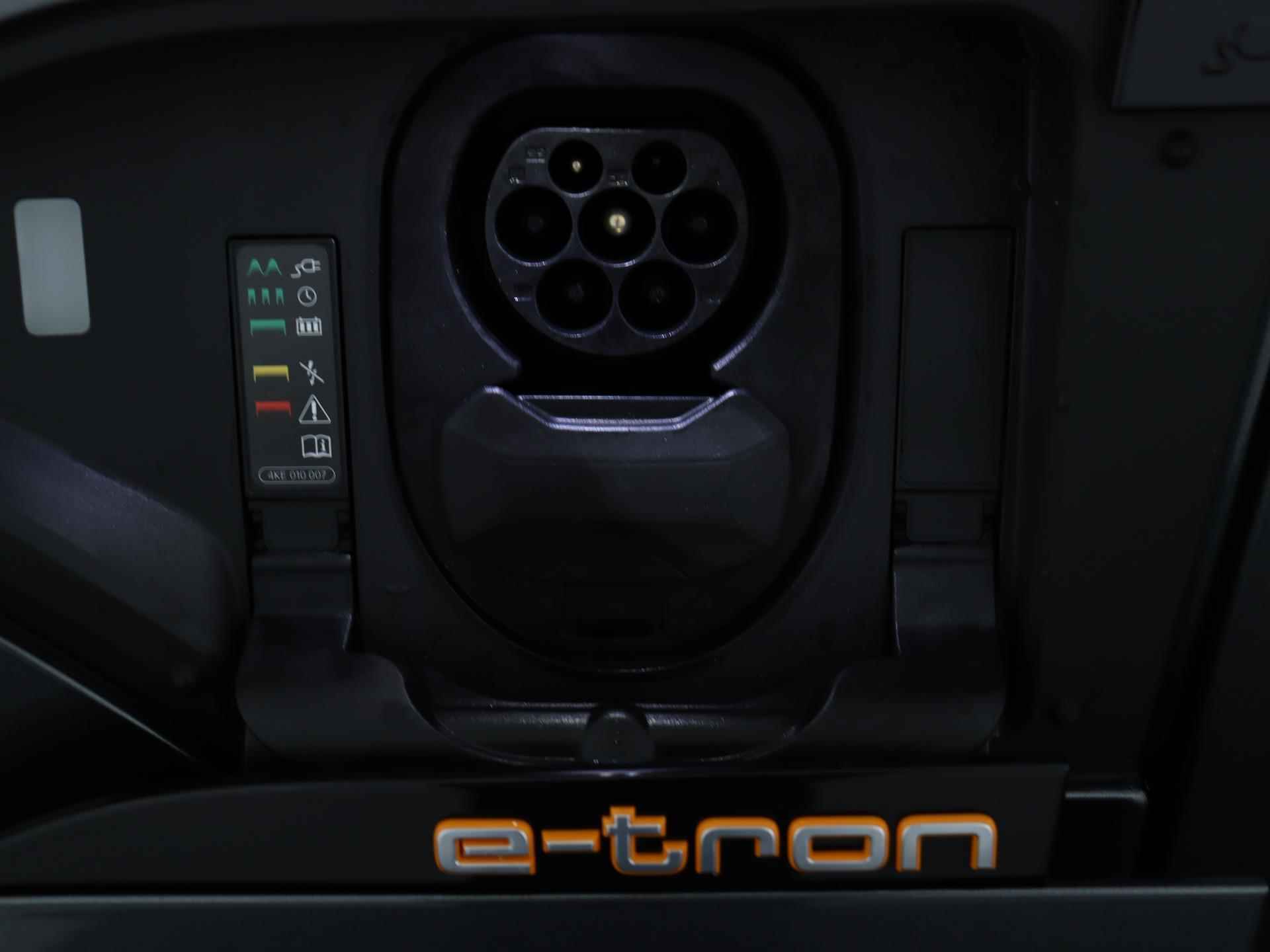 Audi e-tron 50 quattro S edition 71 kWh 313 PK | Adaptive Cruise | Panoramadak | Stoelverwarming | Getint Glas | LED | 21" | - 16/51