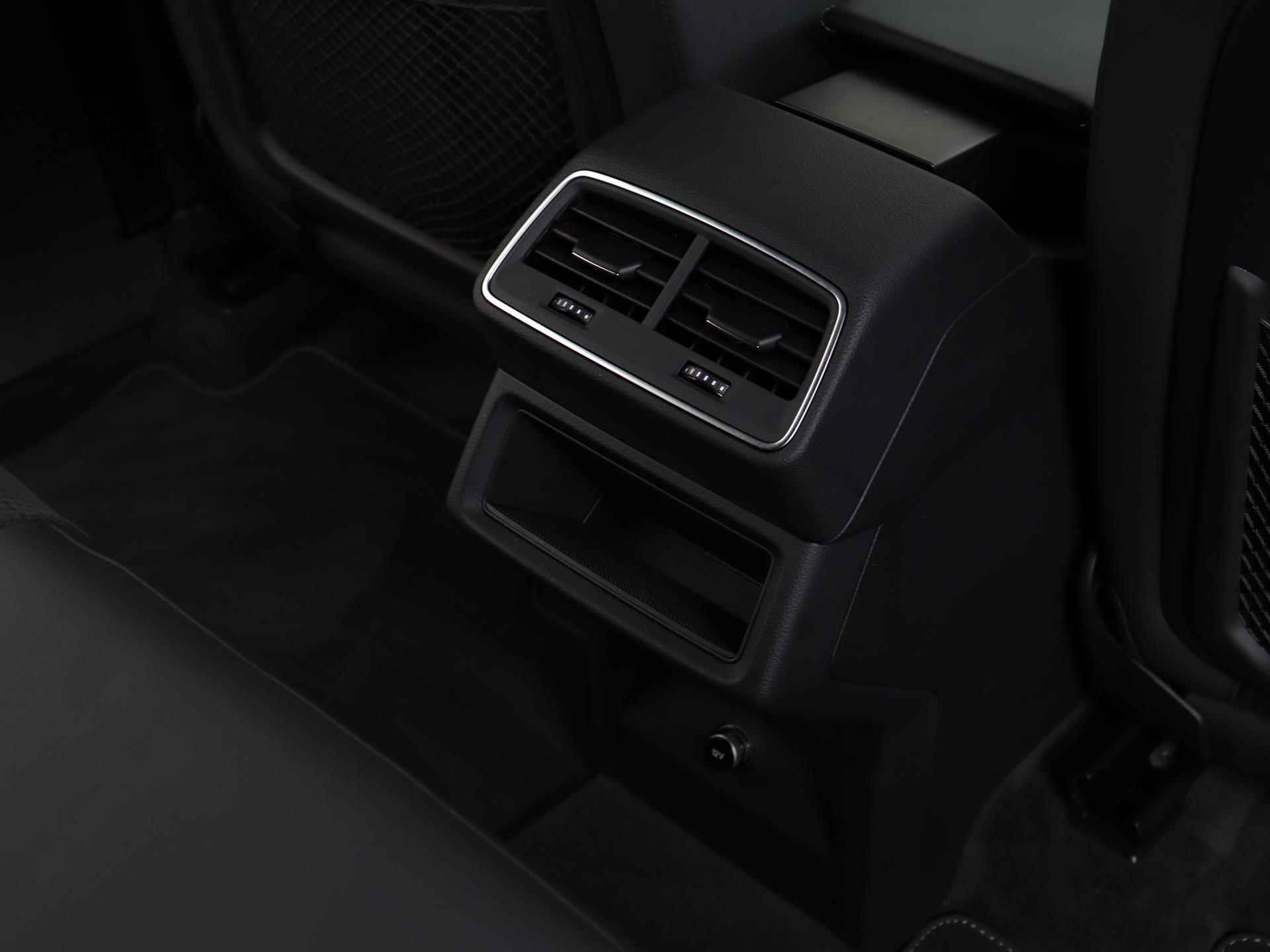 Audi e-tron 50 quattro S edition 71 kWh 313 PK | Adaptive Cruise | Panoramadak | Stoelverwarming | Getint Glas | LED | 21" | - 21/51