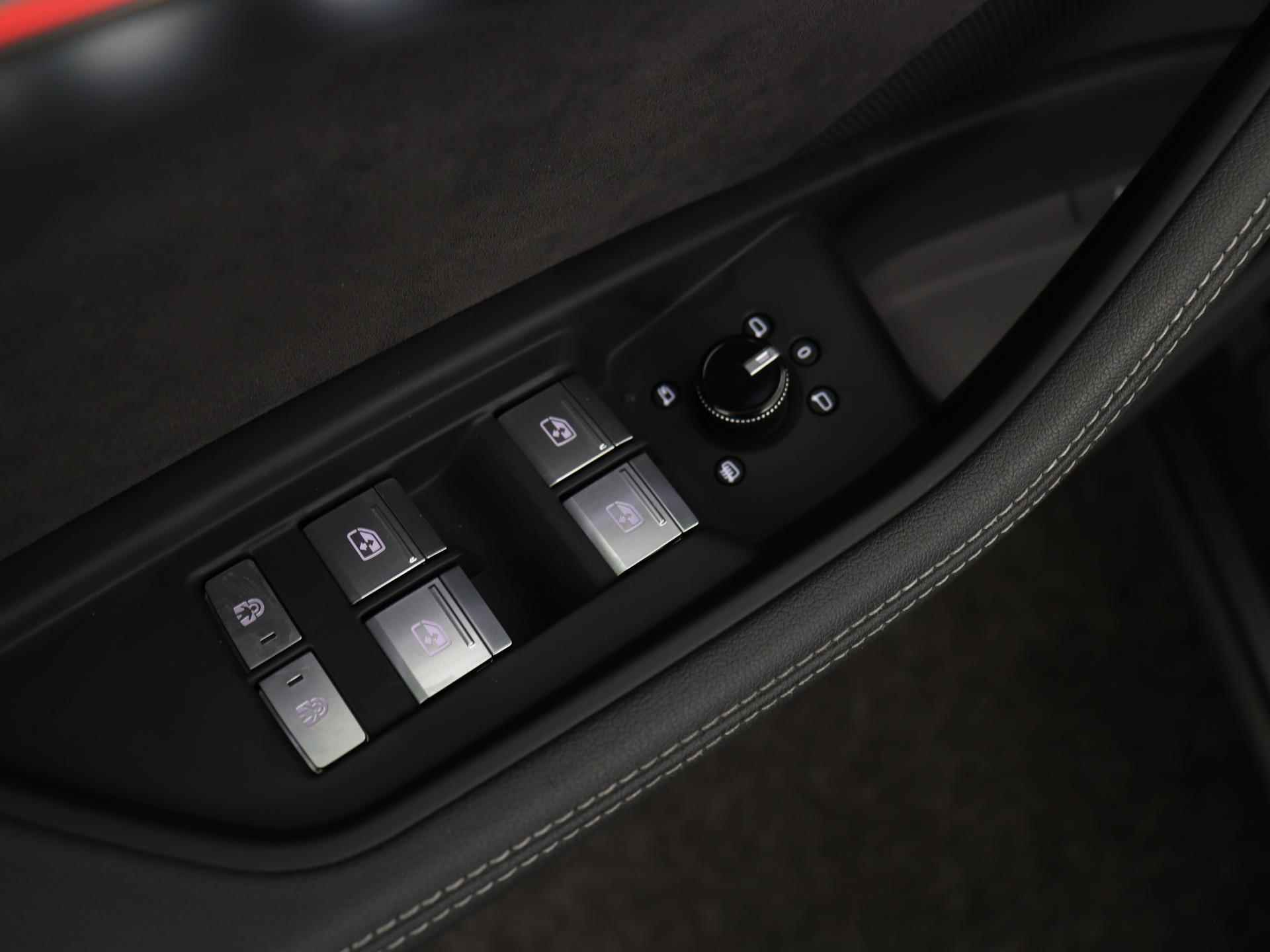 Audi e-tron 50 quattro S edition 71 kWh 313 PK | Adaptive Cruise | Panoramadak | Stoelverwarming | Getint Glas | LED | 21" | - 29/51