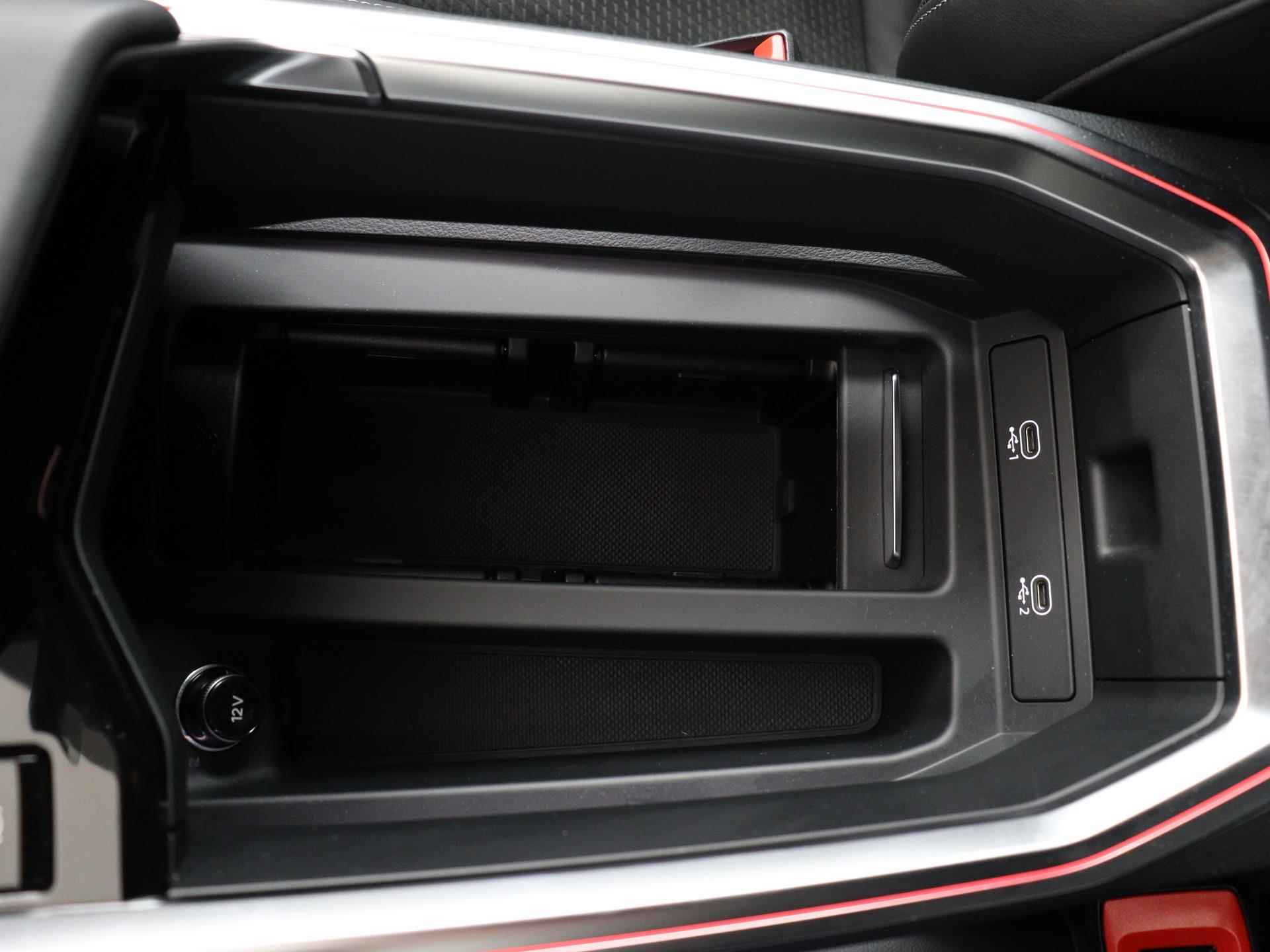 Audi e-tron 50 quattro S edition 71 kWh 313 PK | Adaptive Cruise | Panoramadak | Stoelverwarming | Getint Glas | LED | 21" | - 48/51