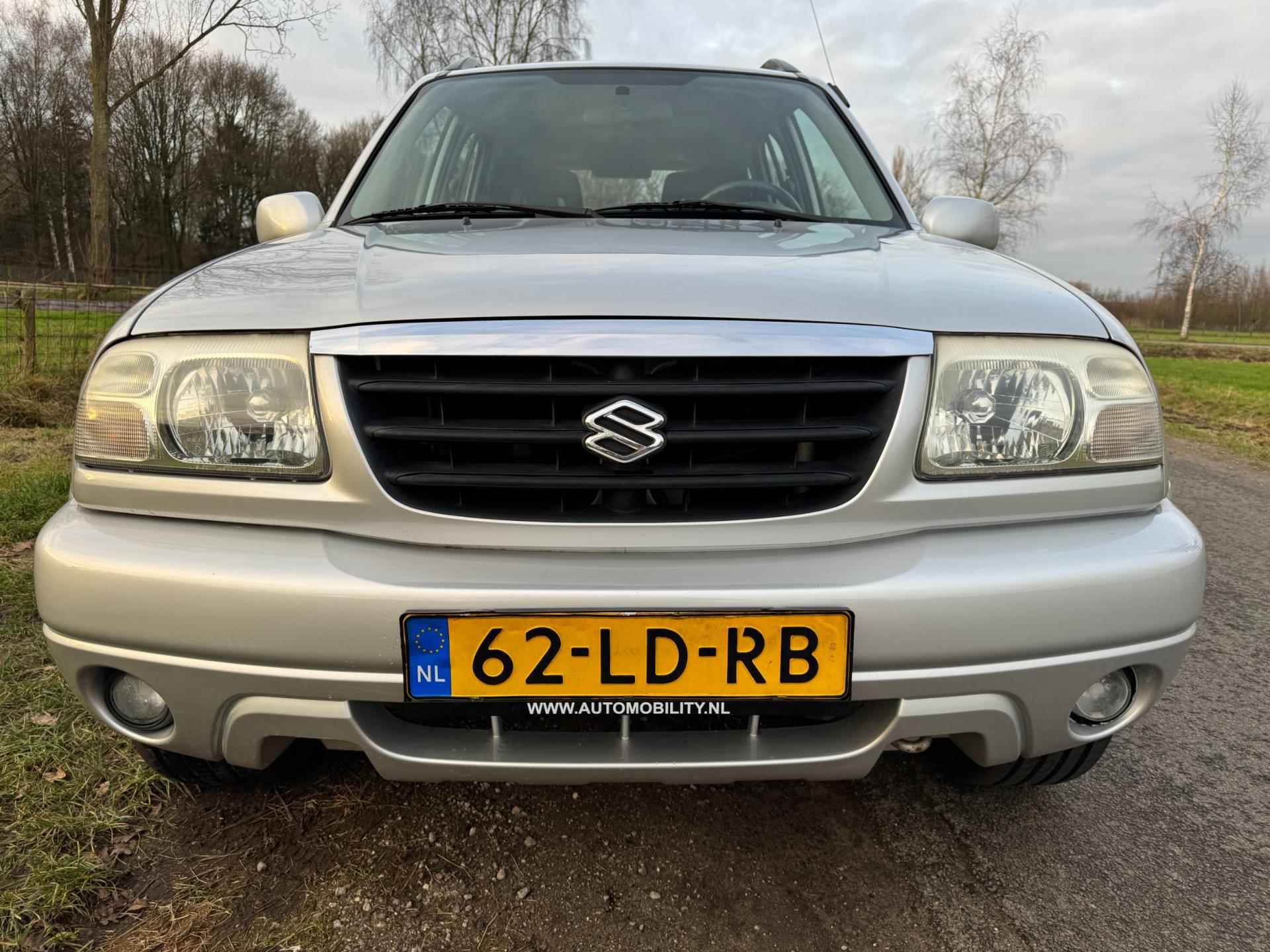 Suzuki Grand Vitara 2.5 V6 met airco en trekhaak - 5/24