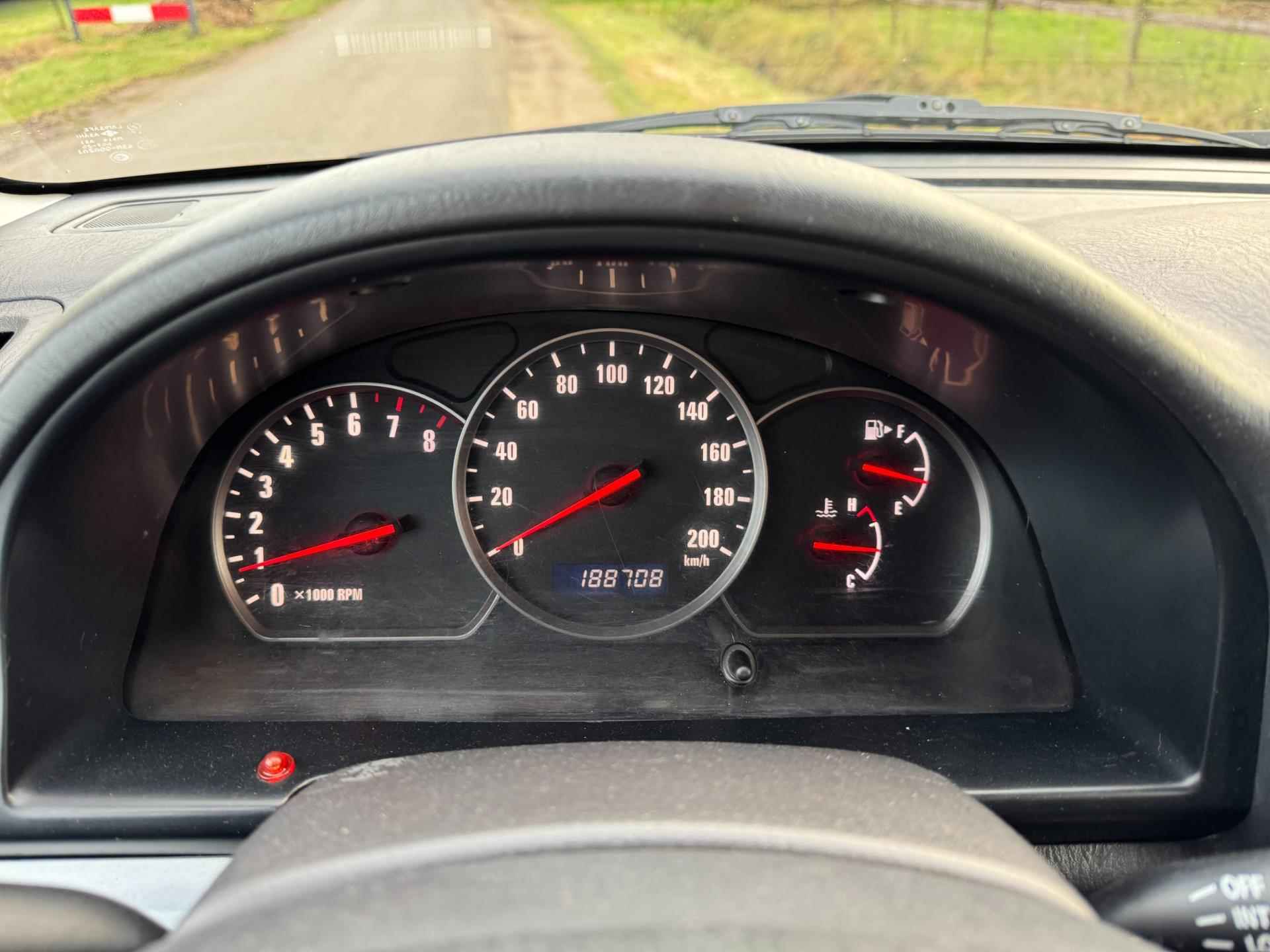 Suzuki Grand Vitara 2.5 V6 met airco en trekhaak - 14/24