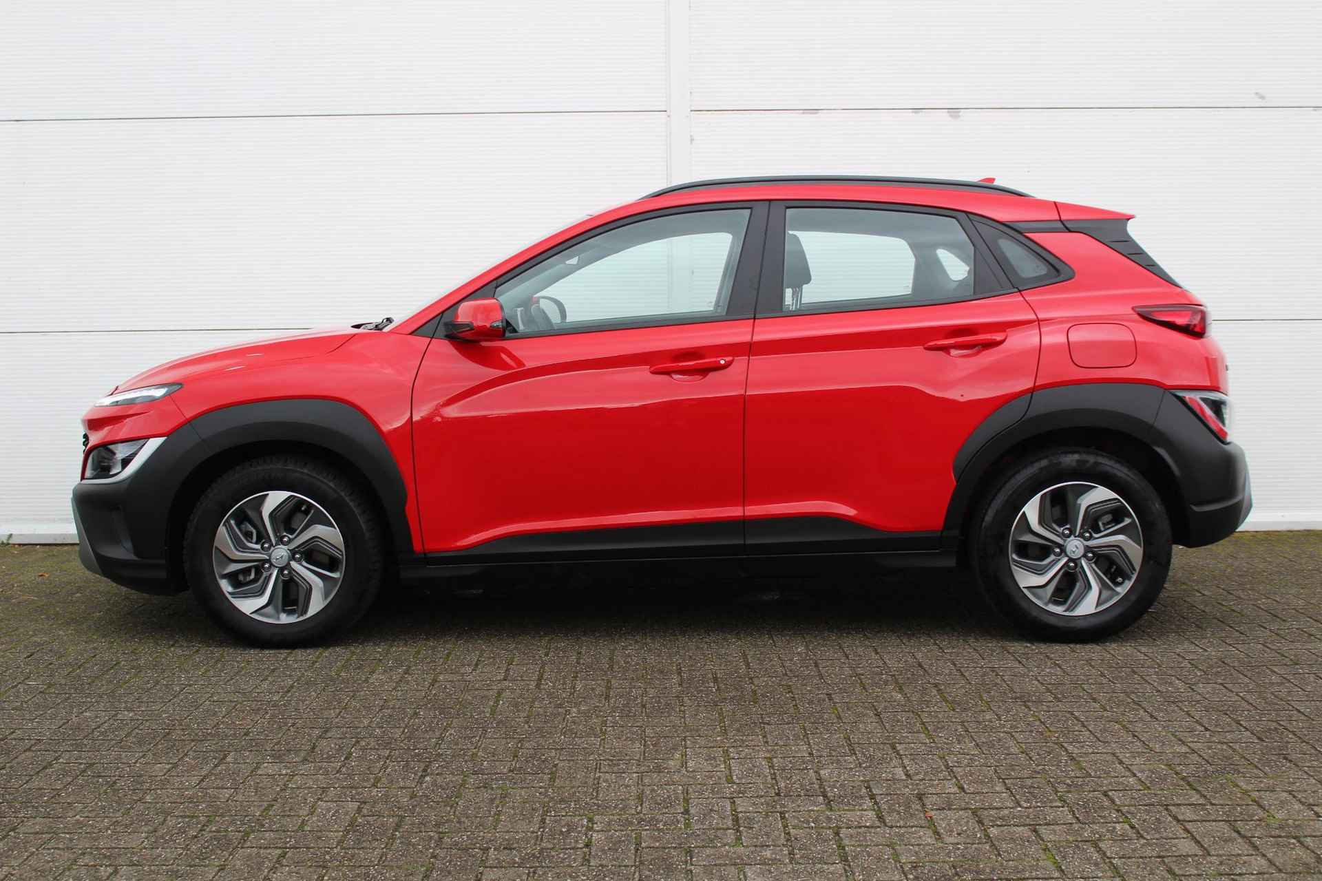 Hyundai Kona 1.6 GDI HEV Comfort Smart / Navigatie + Apple Carplay/Android Auto / Achteruitrijcamera / Climate control / Adaptieve Cruise Control / Krell Audiosysteem / - 8/42