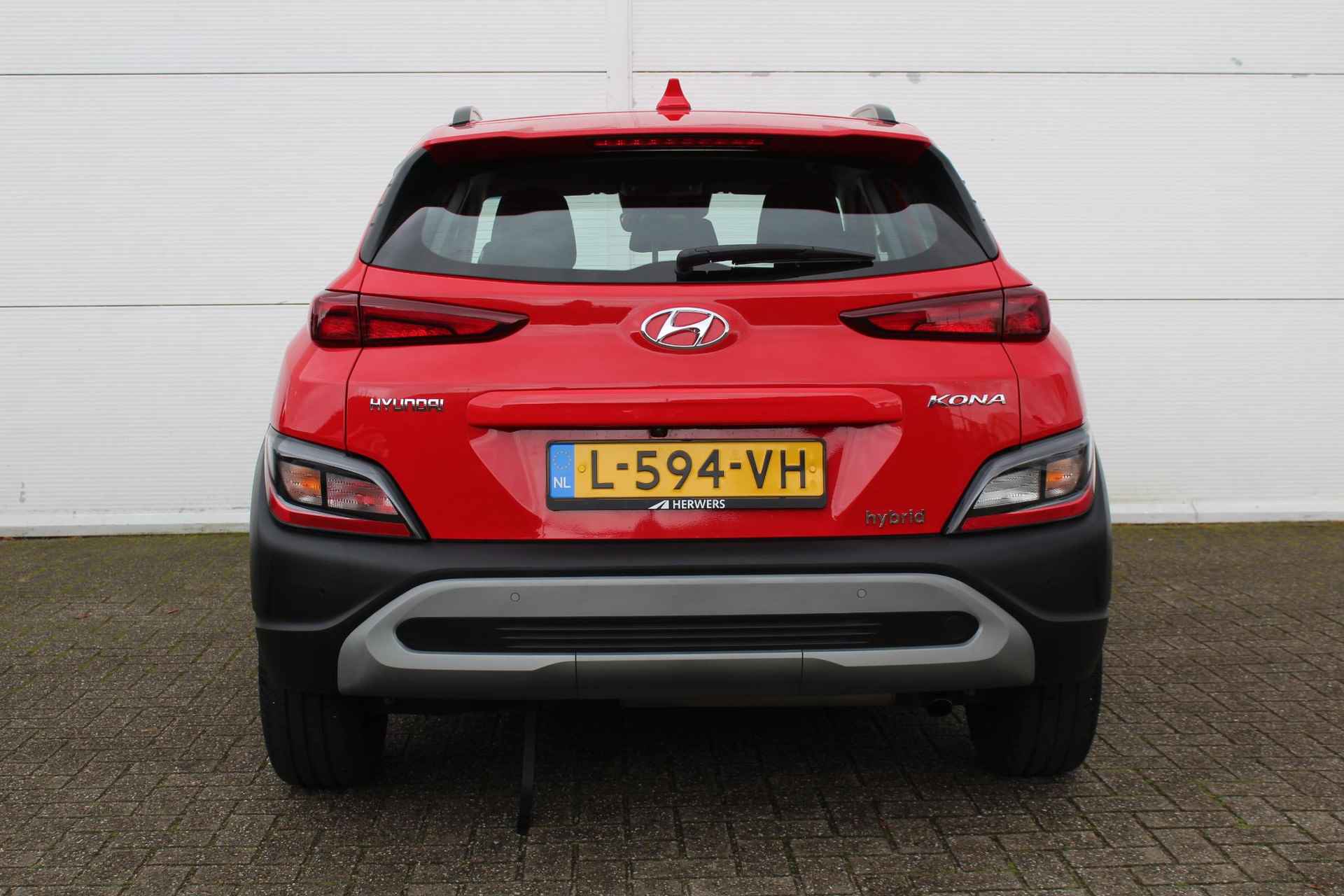 Hyundai Kona 1.6 GDI HEV Comfort Smart / Navigatie + Apple Carplay/Android Auto / Achteruitrijcamera / Climate control / Adaptieve Cruise Control / Krell Audiosysteem / - 40/42