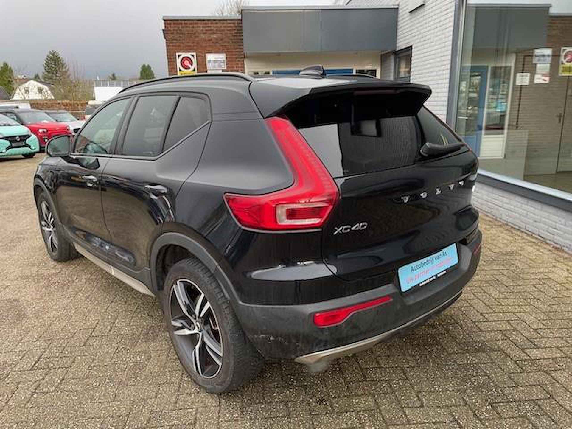 Volvo XC40 1.5 T5 Recharge Plug-in Facelift PHEV R-Design - 9/12