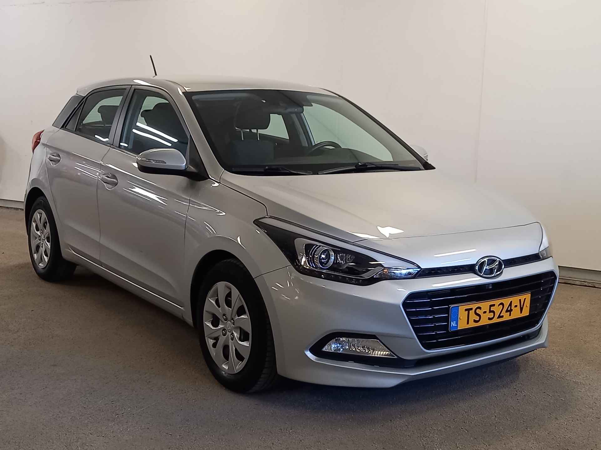 Hyundai i20 1.0 T-GDI Comfort met o.a. Navigatie en Camera! - 25/38