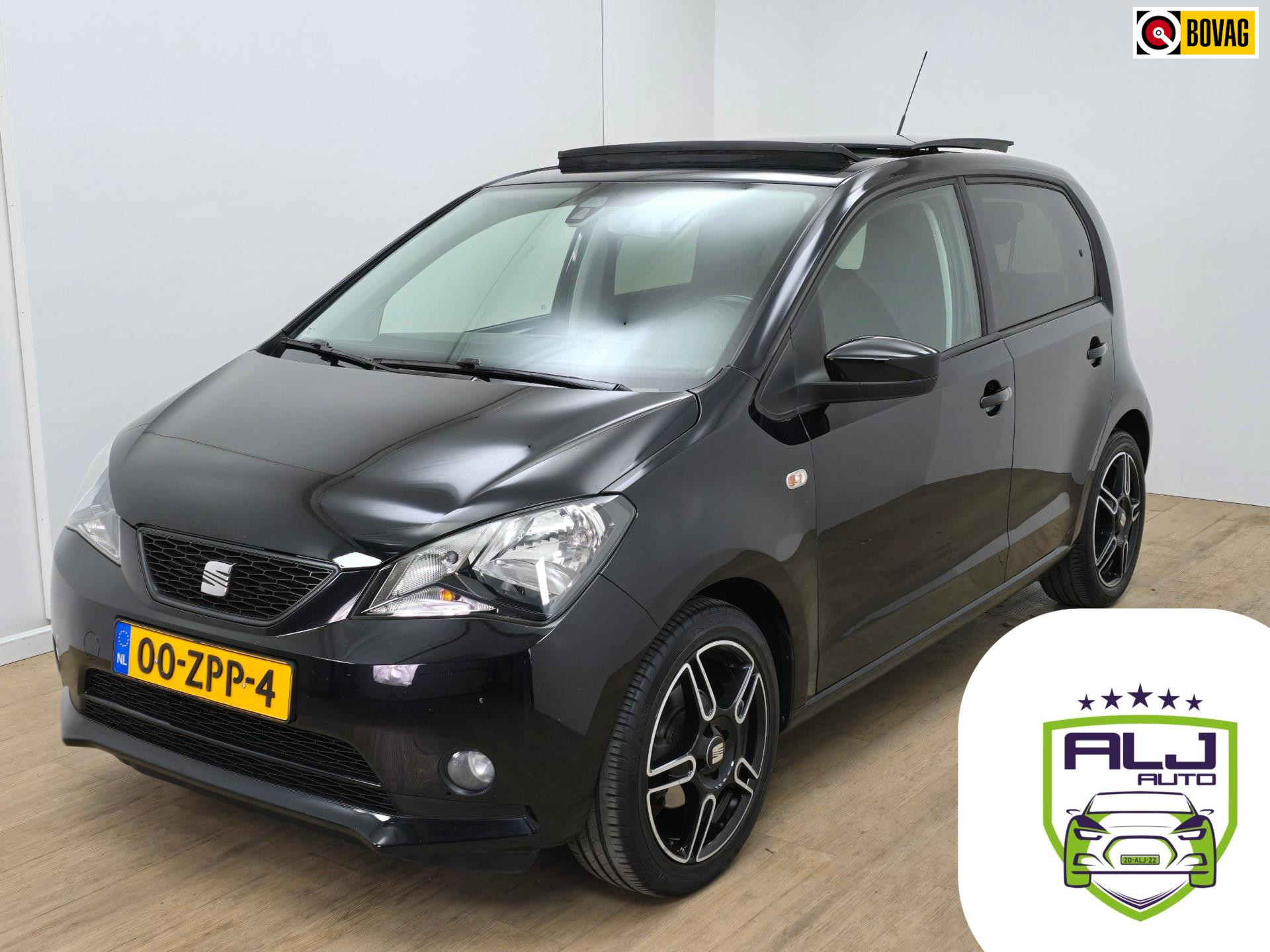 Seat Mii Occasion 1.0 Style Sport met panoramadak | Unieke uitvoering met cruisecontrol | Tweedehands Seat Mii Sport in zwart |ALJ