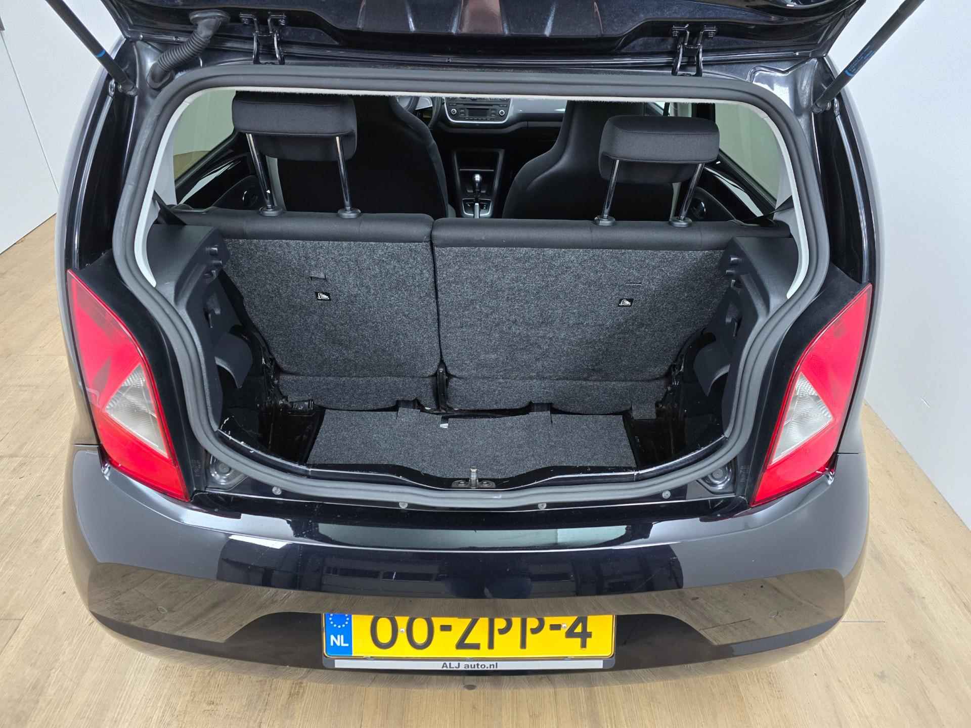 Seat Mii Occasion 1.0 Style Sport met panoramadak | Unieke uitvoering met cruisecontrol | Tweedehands Seat Mii Sport in zwart |ALJ - 7/38