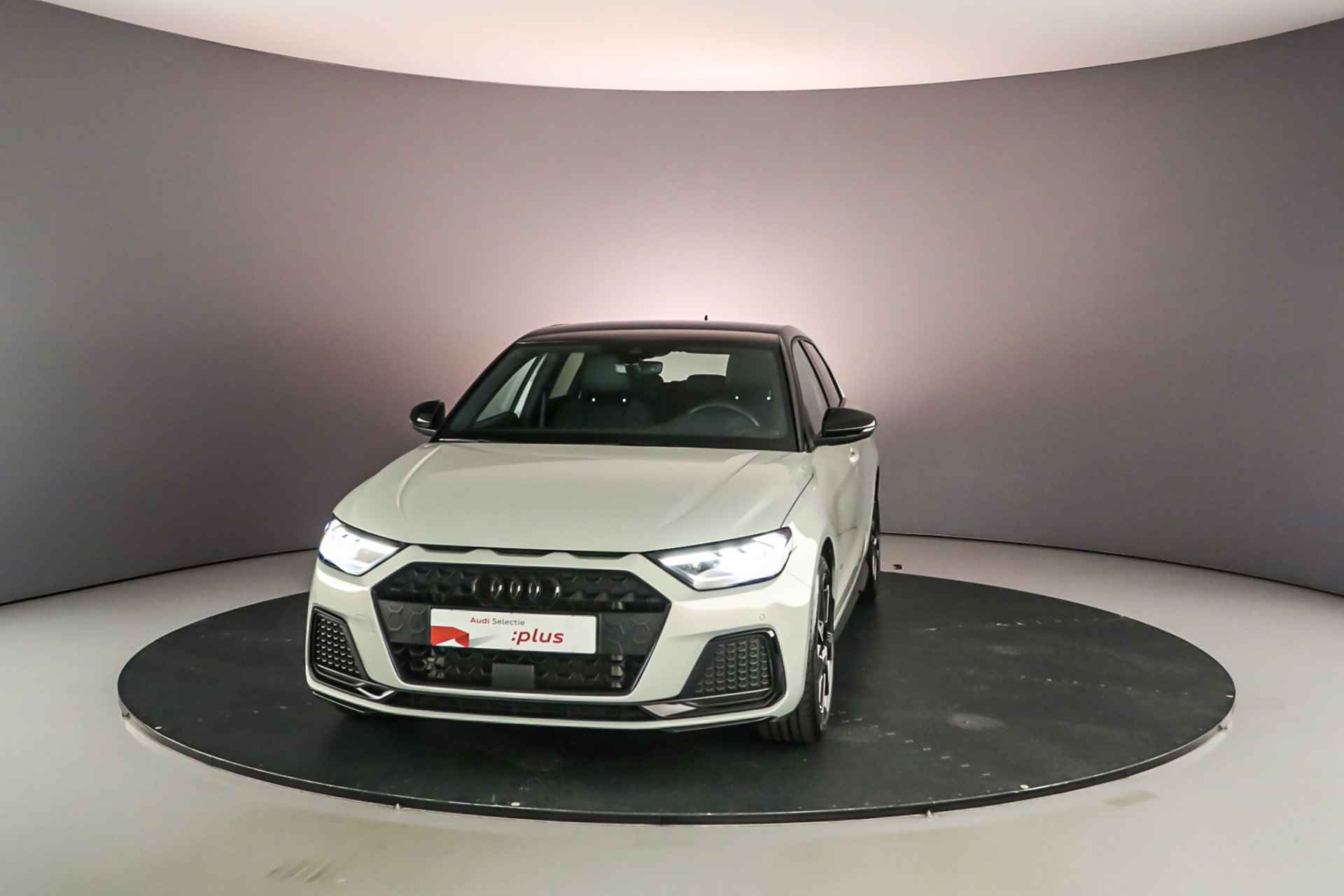 Audi A1 Sportback Advanced Edition 35 TFSI 150pk | Sonos | S-Line | Navi | LED | Adapt. Cruise | Sfeerverlichting | 18 inch | Keyless | Stoelverwarming | Optiek Zwart - 7/44