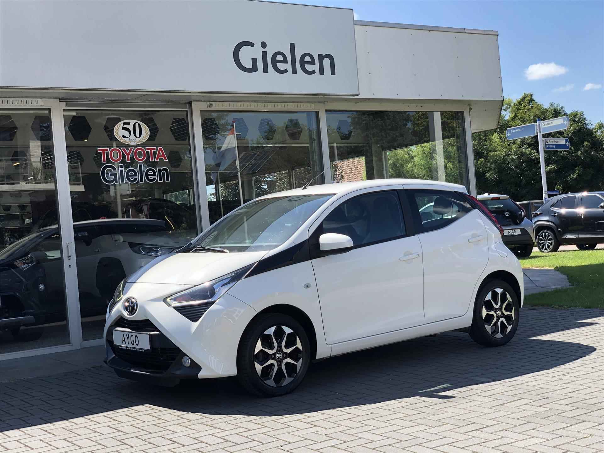 Toyota Aygo 1.0 VVT-i x-joy | Apple CarPlay/Android Auto, lichtmetalen velgen, Airconditioning, In hoogte verstelbare stoel, Parkeercamera - 8/34