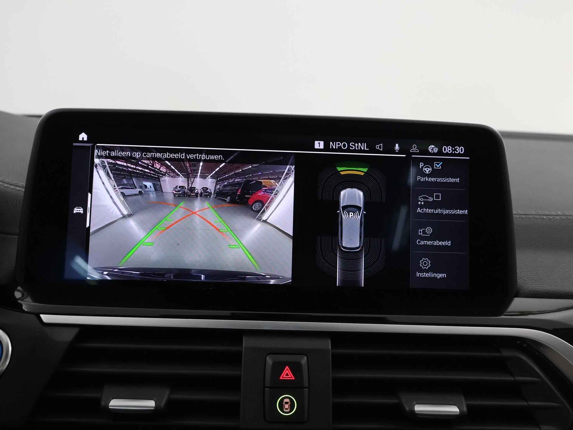 BMW iX3 Executive 80 kWh | Elektrisch verstelbare stoelen + geheugen | Digitaal Dashboard | Camera | Apple CarPlay | Navigatie | Stoelverwarming | Standkachel | Panoramadak | Adaptieve Cruise Control | Trekhaak | - 15/49