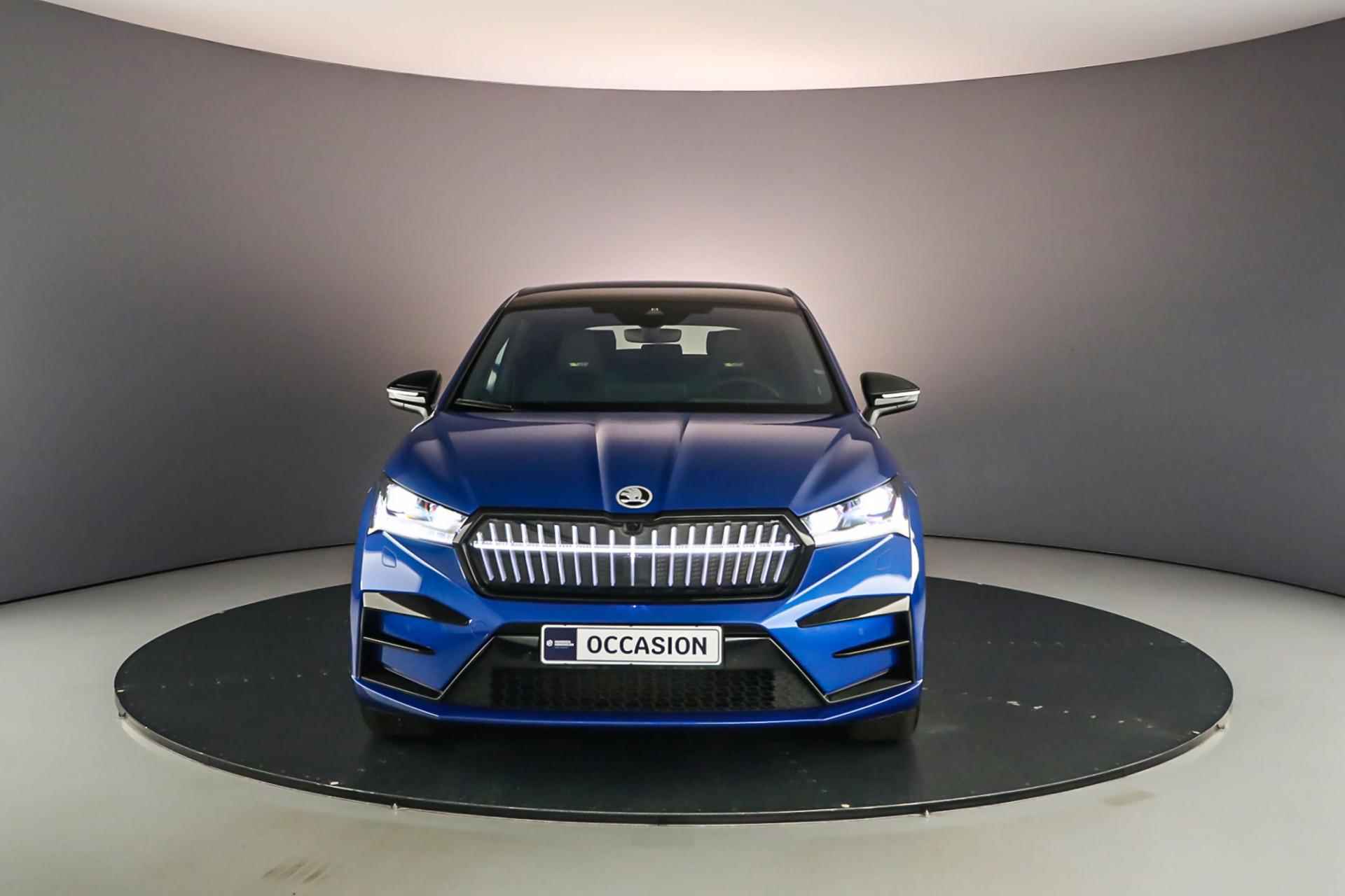 Škoda ENYAQ Coupé iV 80 RS 300pk Automaat Warmtepomp, Elektrische achterklep, Adaptive cruise control, Navigatie, LED matrix koplampen, Achteruitrijcamera, Stuurwiel verwarmd, Elektrisch verstelbare voorstoelen, Stoelverwarming, Park - 9/55