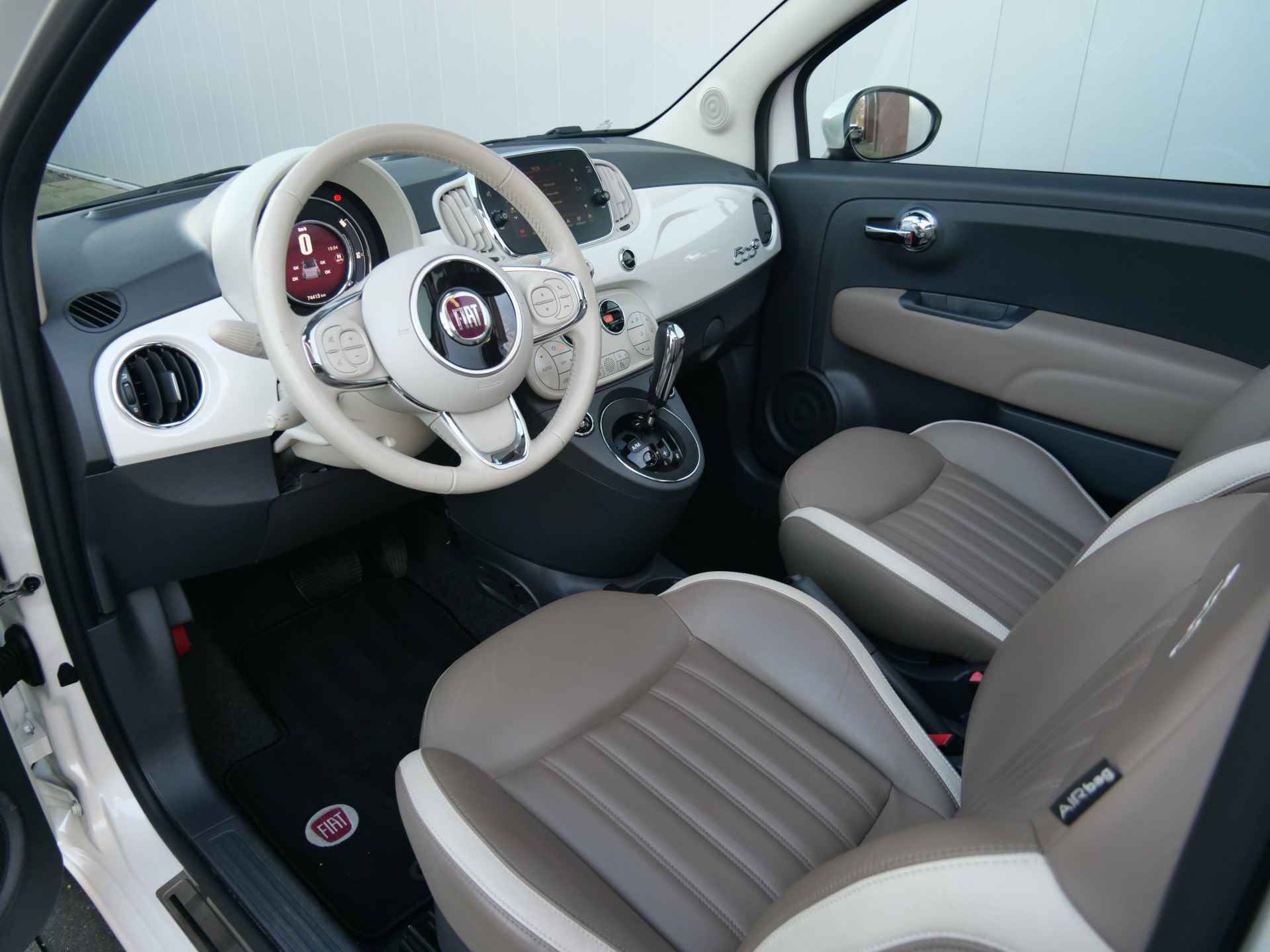 Fiat 500C 0.9 TwinAir 86 Pk Automaat DAB / Climate control / Parkeersensoren/ Leer - 19/43