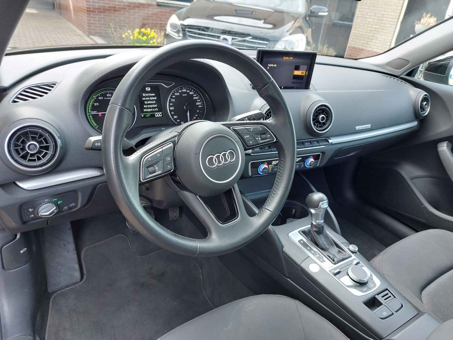 Audi A3 Sportback 40 e-tron Advance Sport | S-Line | Trekhaak | Camera | 100% onderhouden - 4/38