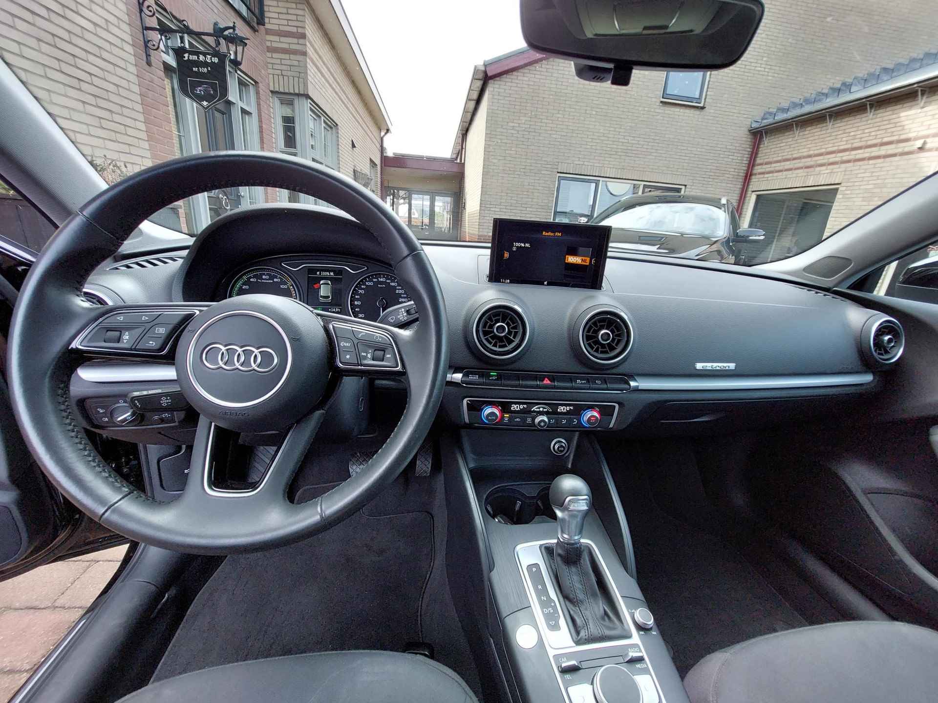 Audi A3 Sportback 40 e-tron Advance Sport | S-Line | Trekhaak | Camera | 100% onderhouden - 12/38