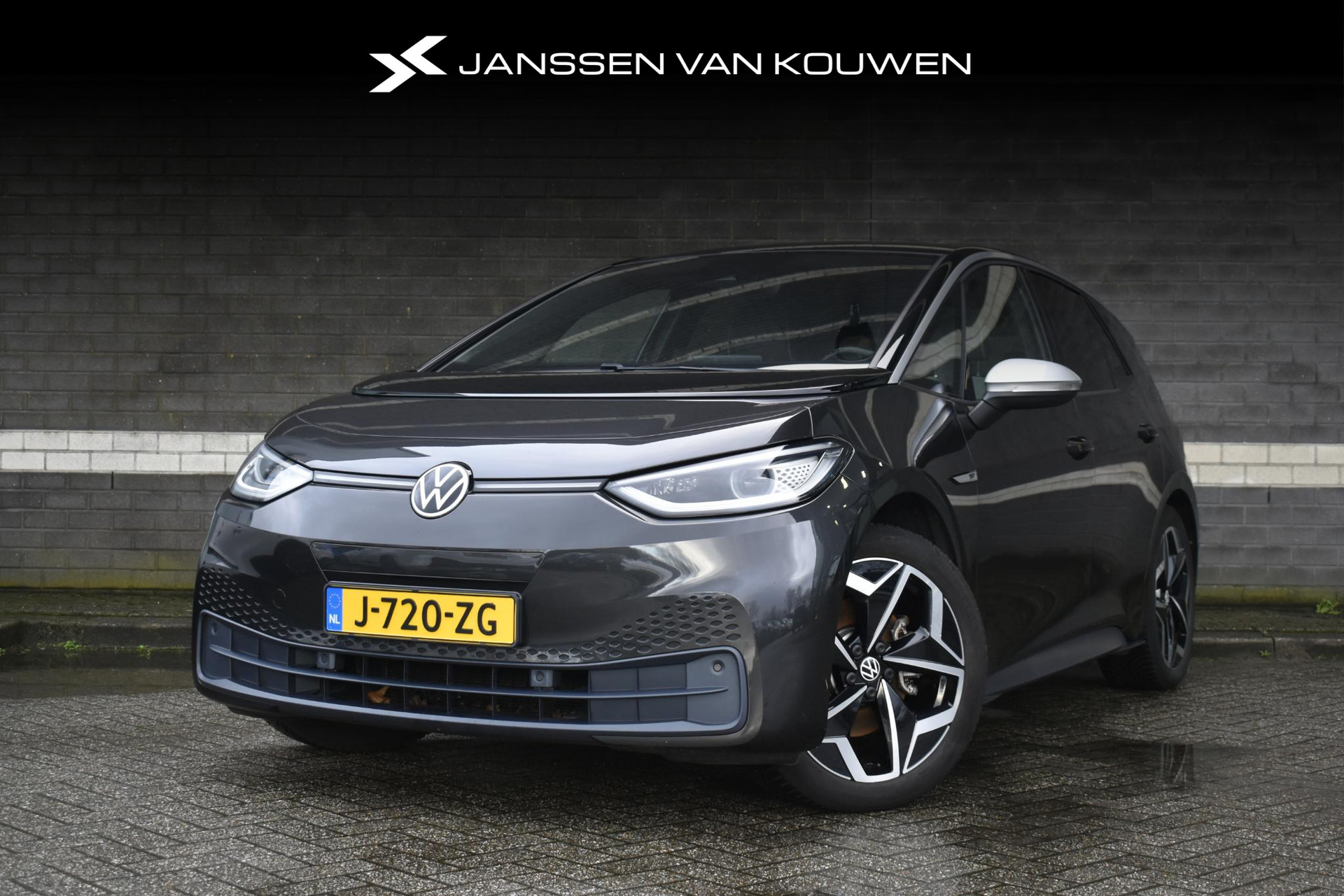 Volkswagen ID.3 First Plus 58 kWh / 91% SOH / Stoelverwarming / Navigatie / LED Koplampen / Camera / All season