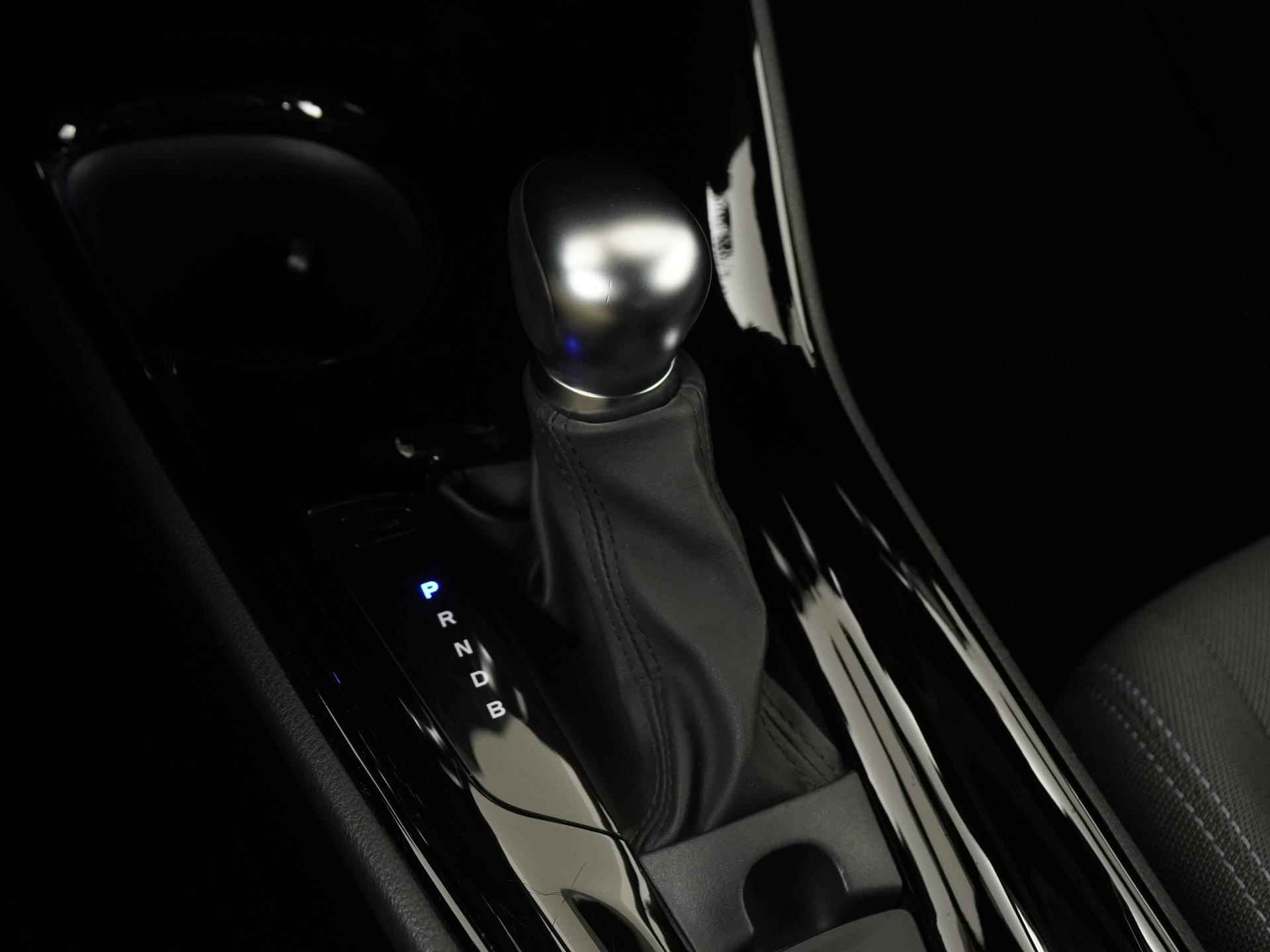 Toyota C-HR 1.8 Hybrid Style | LED | Trekhaak | Camera | Adapt cruise | Zondag Open! - 11/37