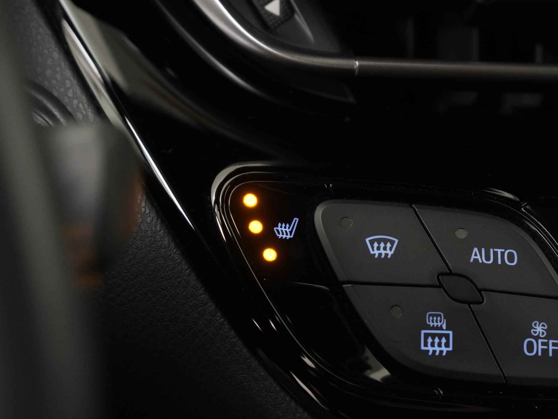 Toyota C-HR 1.8 Hybrid Style | LED | Trekhaak | Camera | Adapt cruise | Zondag Open! - 34/37
