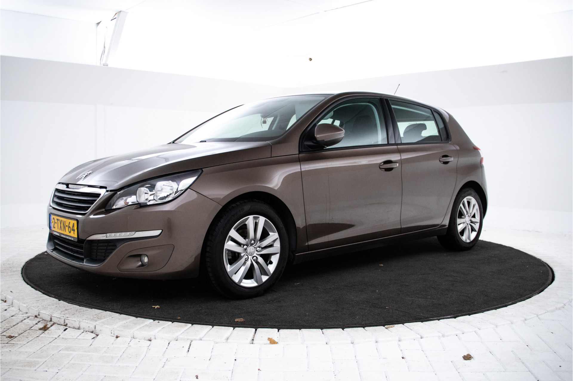 Peugeot 308 1.2 VTi Active 5 Deurs hb, Navigatie, Cruise, Lmv,