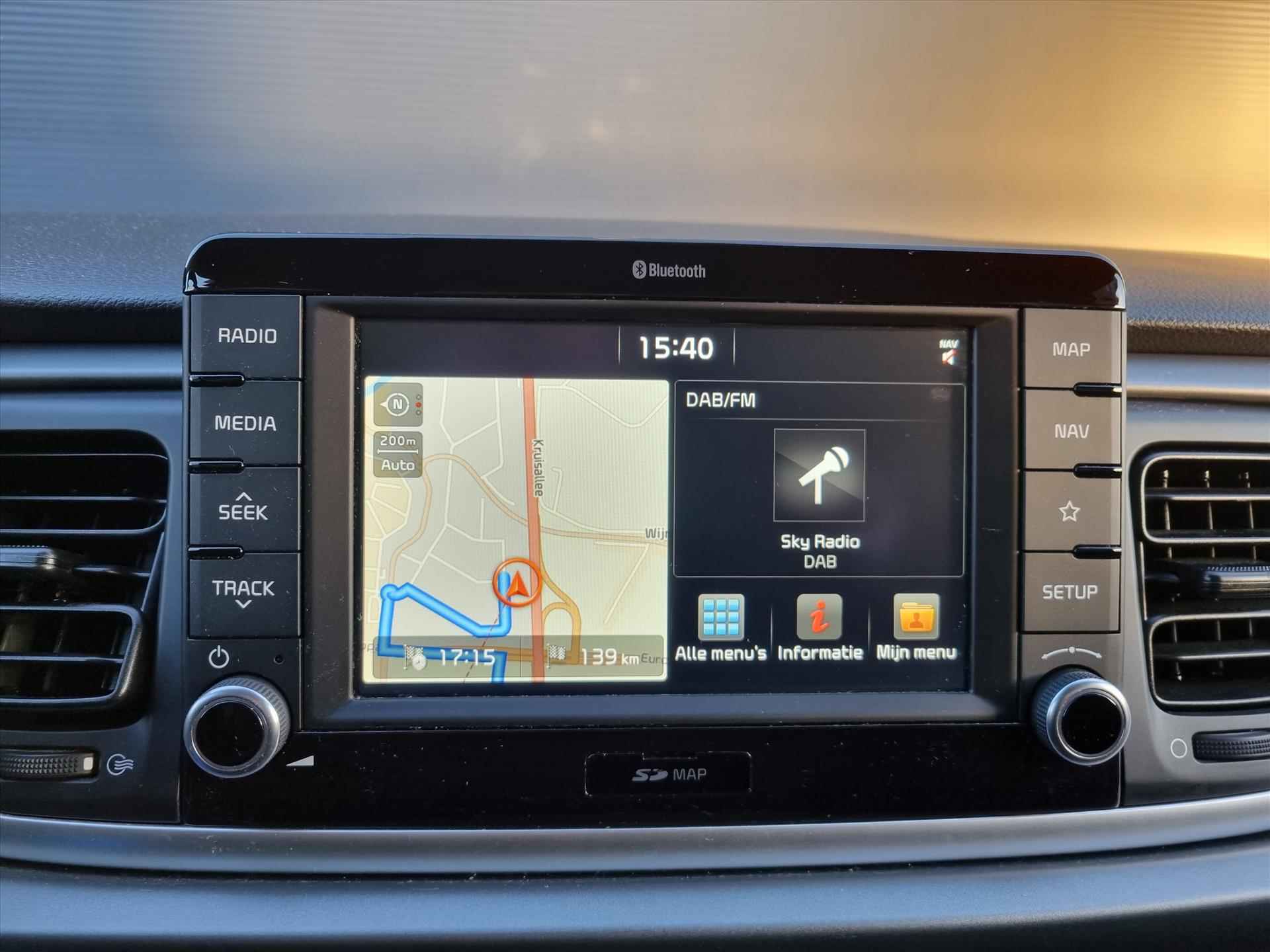 KIA Rio 1.0 T-GDI 100pk DynamicLine | Navigatie | Airco | Camera | Apple Carplay | All Season Banden | - 16/33