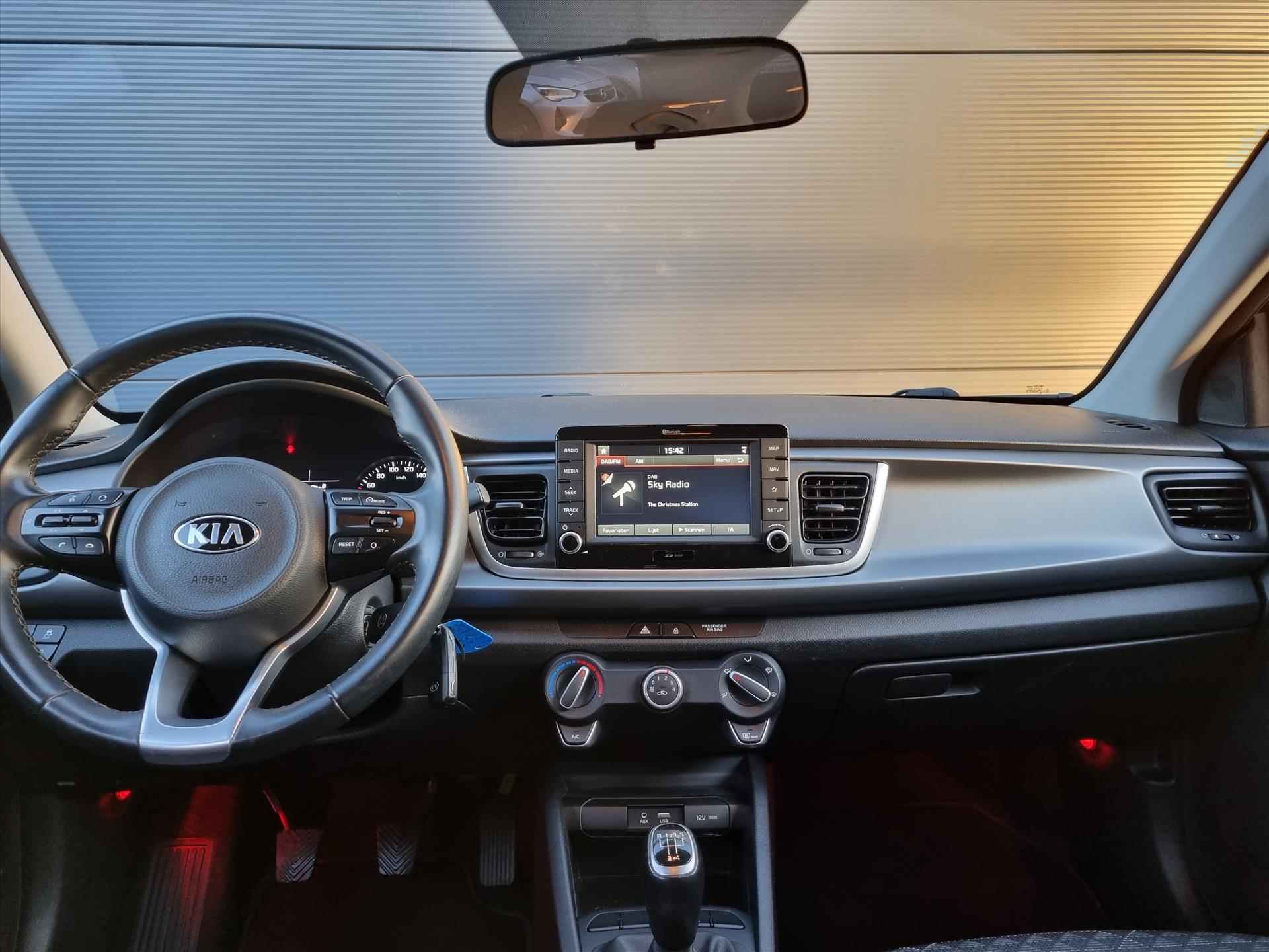 KIA Rio 1.0 T-GDI 100pk DynamicLine | Navigatie | Airco | Camera | Apple Carplay | All Season Banden | - 30/33