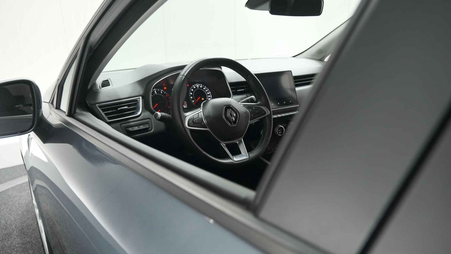 Renault Clio TCe 100 Zen | Parkeersensoren | Navigatie | Climate Control | Apple Carplay - 3/78