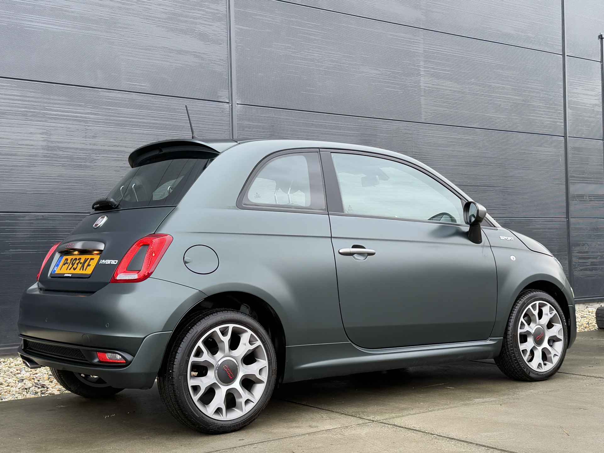 Fiat 500 1.0 Hybrid Sport | Panoramadak | Climate Control | Parkeersensoren | CarPlay - 9/42