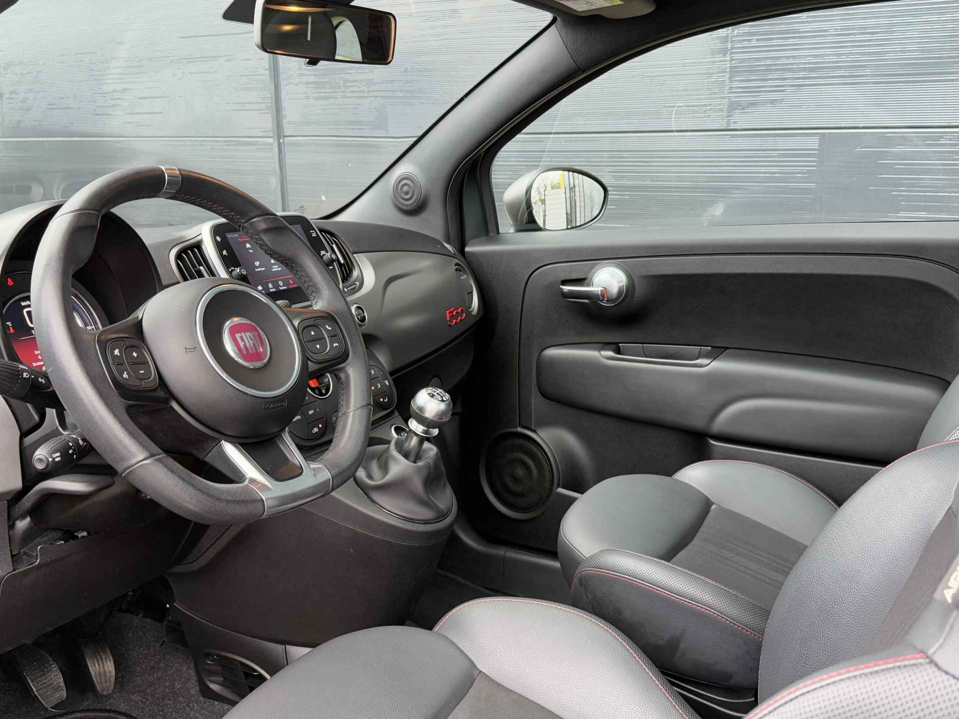 Fiat 500 1.0 Hybrid Sport | Panoramadak | Climate Control | Parkeersensoren | CarPlay - 16/42