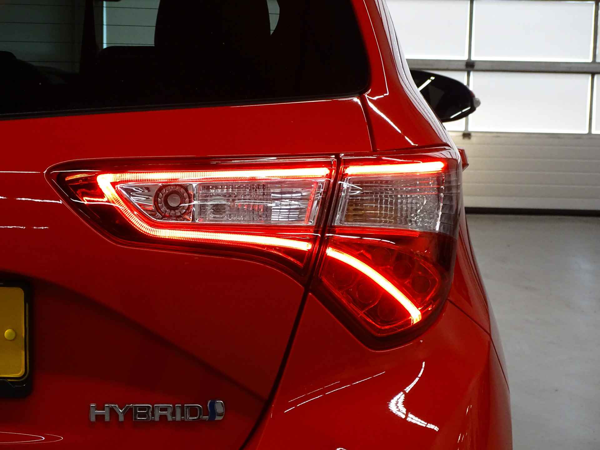 Toyota Yaris 1.5 Hybrid Dynamic - 11/34