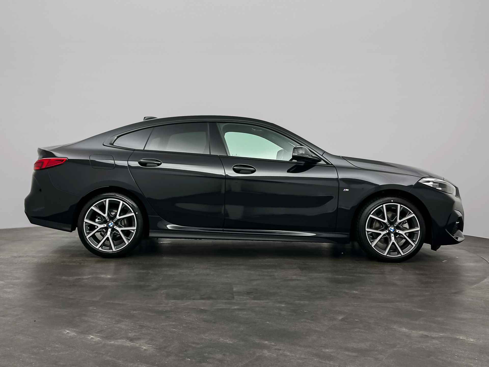 BMW 2 Serie Gran Coupé 218i HIFI | Stoel/Stuur verwarming | Glazen Panoramadak - 10/33