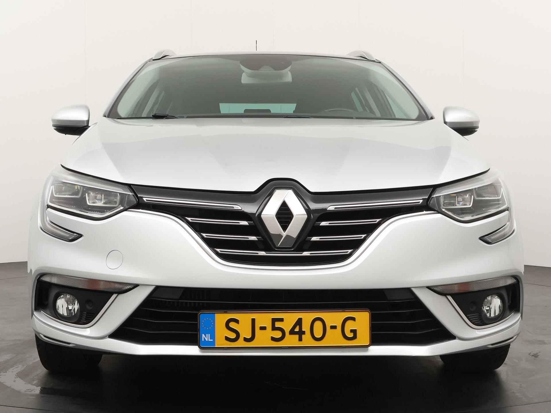 Renault Mégane Estate 130 TCe Série Signature Exclusive - 9/30