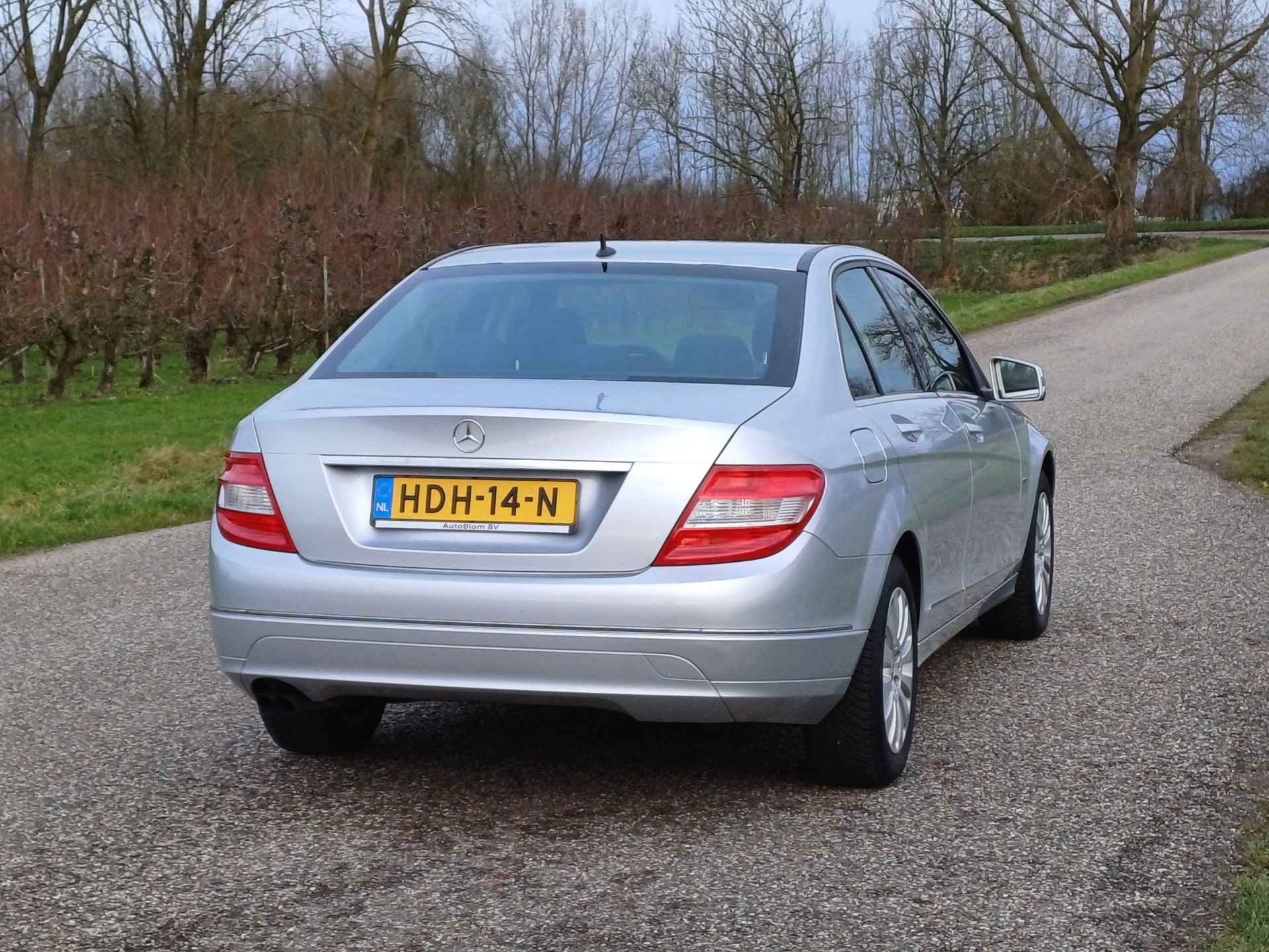 Mercedes-Benz C-Klasse 180 K BlueEFFICIENCY Elegance /Werkelijk nieuwstaat!/29.658 km!/Clima/Hout/Bluetooth/ - 7/46