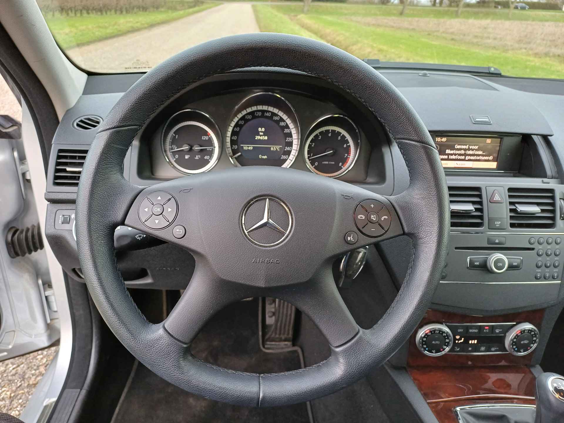 Mercedes-Benz C-Klasse 180 K BlueEFFICIENCY Elegance /Werkelijk nieuwstaat!/29.658 km!/Clima/Hout/Bluetooth/ - 41/46