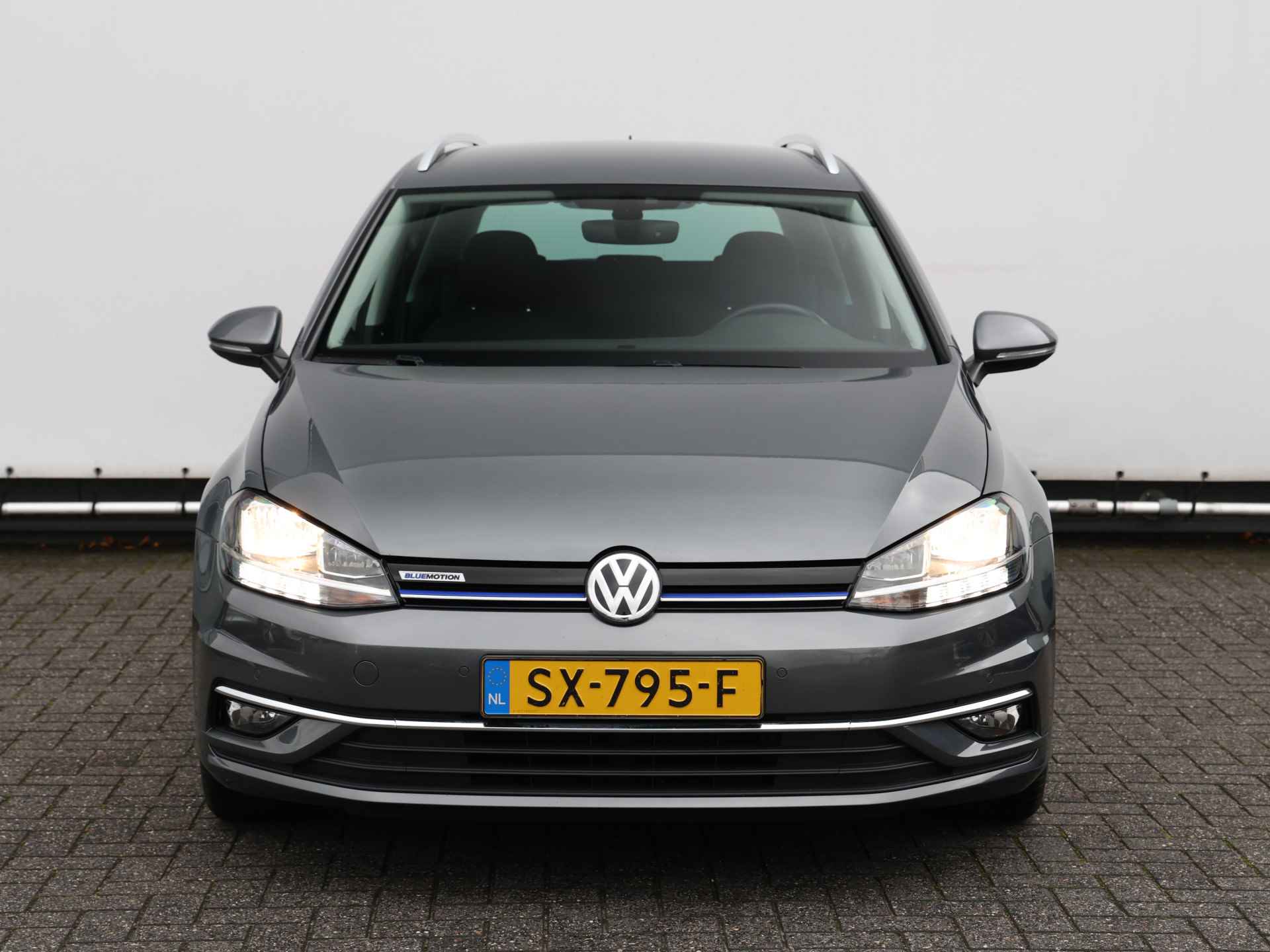 Volkswagen GOLF Variant 1.5 TSI Comfortline 130PK DSG I Navigatie I Cruise control I Parkeersensoren - 4/36