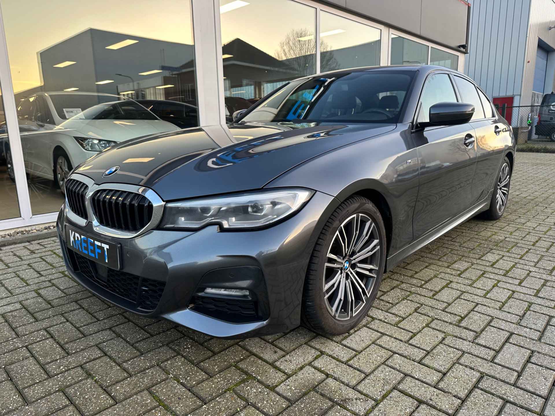 BMW 3-serie 320i High Executive M Sport - 3/33