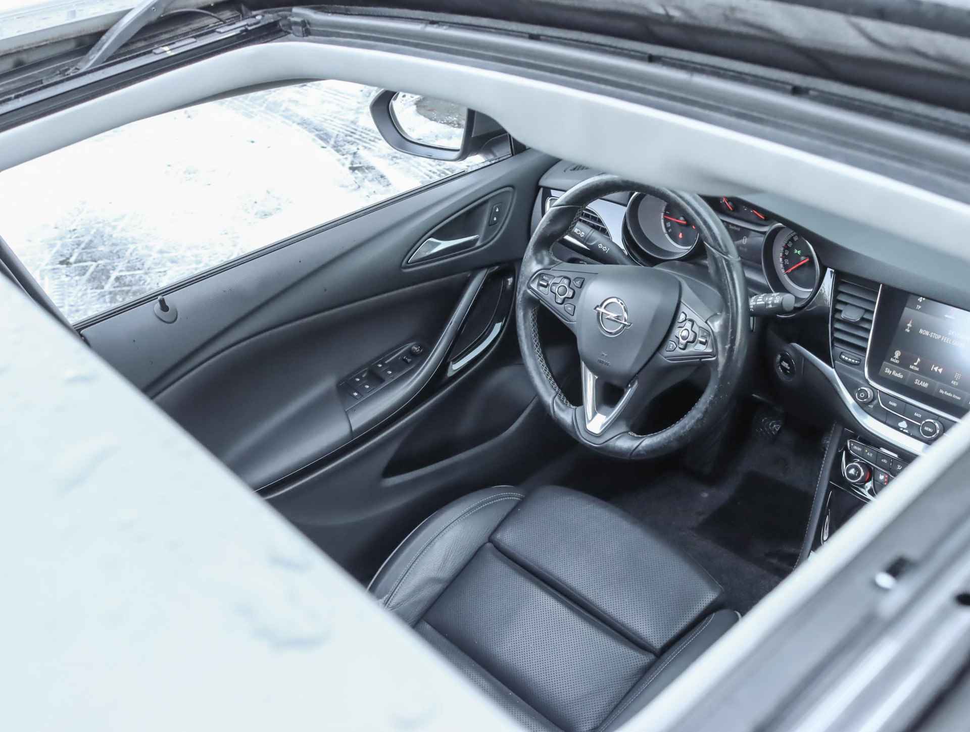 Opel Astra 150pk Turbo Innovation (2de eig./Glazendak/LEER/AGR/Camera/Winterpakket/17"LMV) - 7/47