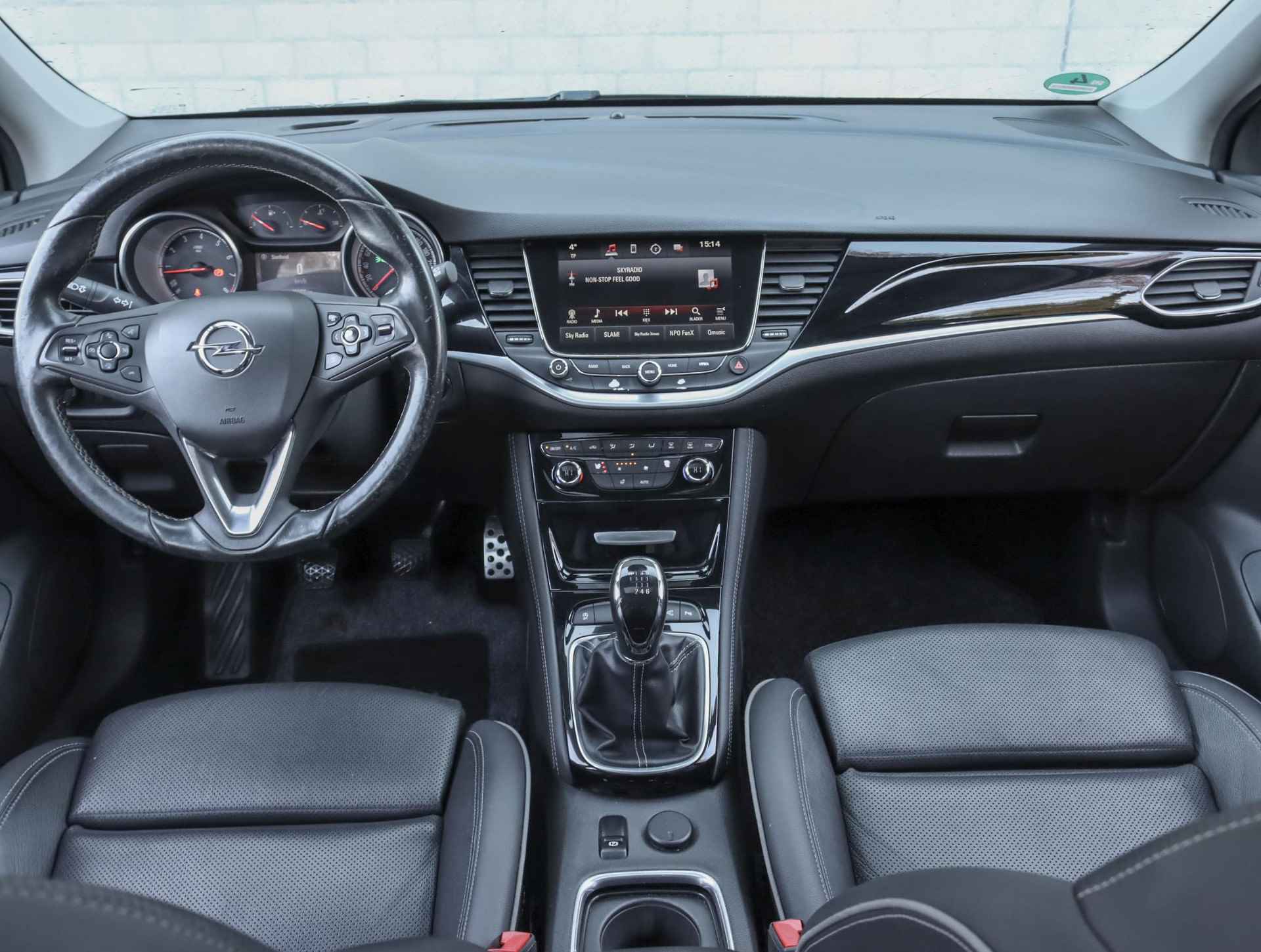 Opel Astra 150pk Turbo Innovation (2de eig./Glazendak/LEER/AGR/Camera/Winterpakket/17"LMV) - 36/47