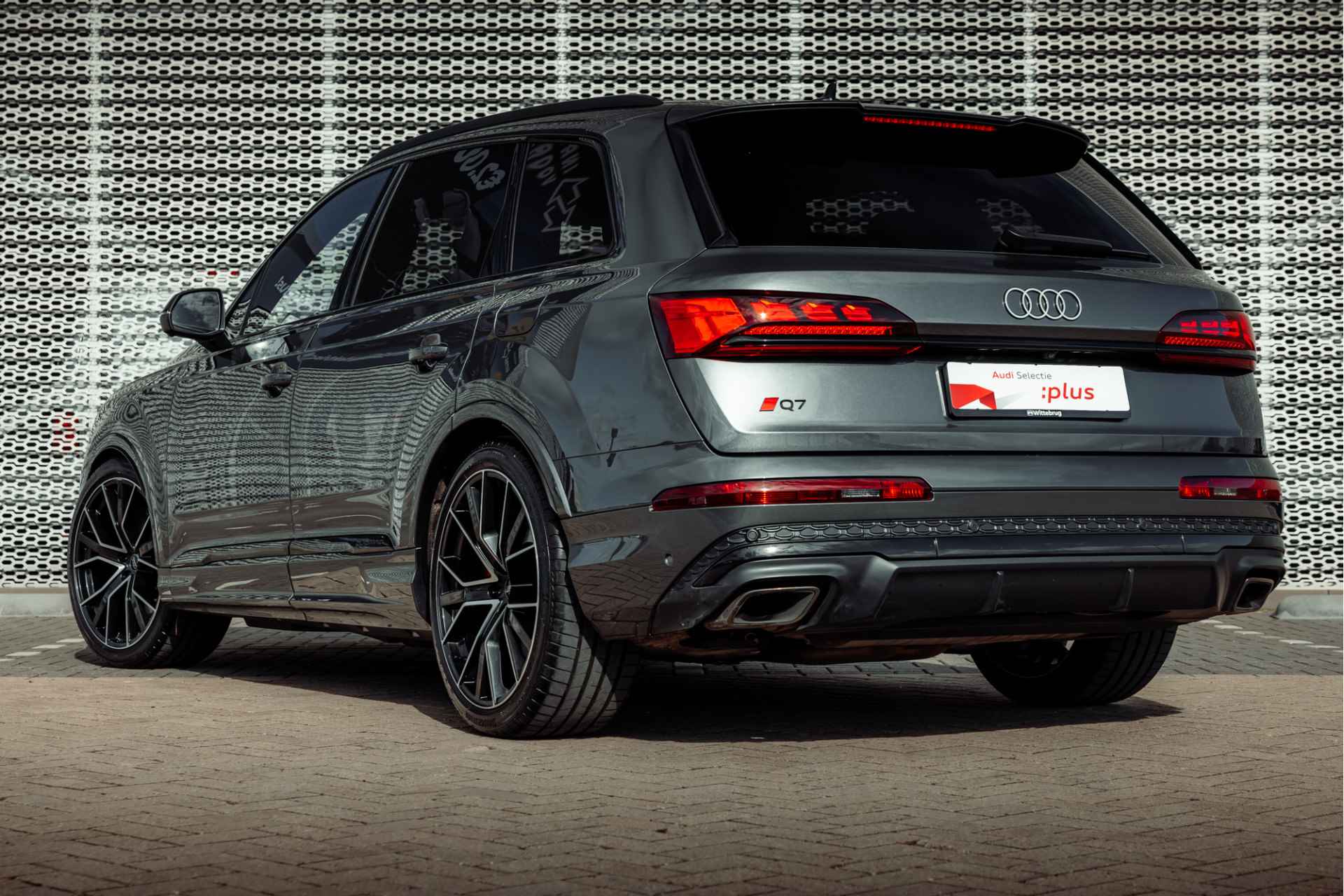 Audi Q7 60 TFSI e 490pk quattro Pro Line S Competition | Panoramadak | Bang & Olufsen | Vierwielbesturing | Head Up | 22" LM velgen | S-sportstoelen | Leder | Assistentiepakket plus | Trekhaak - 5/37