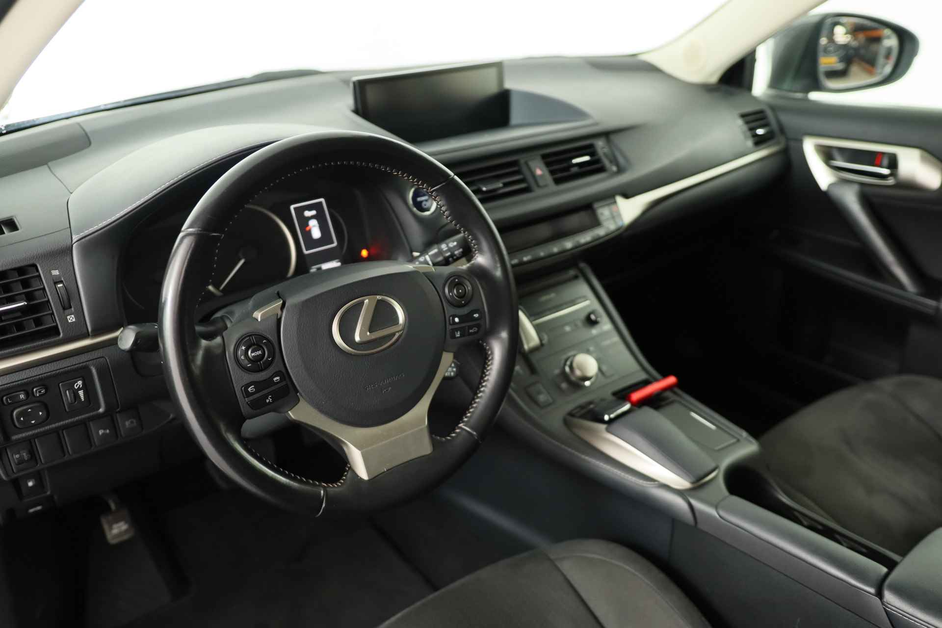 Lexus CT 200h Business Line | Navi | Camera | Clima | Keyless | Cruise Control | Parkeersensoren V+A | Lichtmetalen Velgen - 6/25