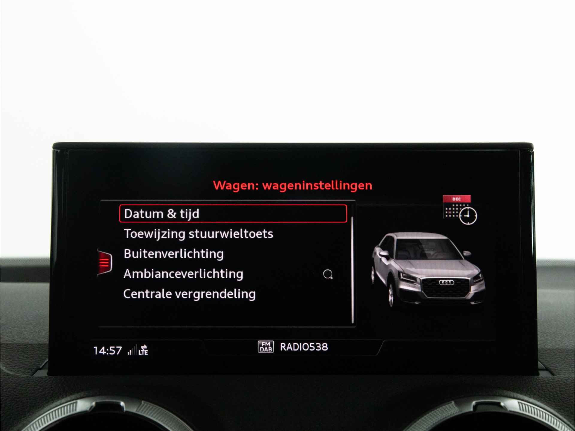 Audi SQ2 2.0 TFSI 301 PK QUATTRO | LED Matrix | Sonos | Achteruitrijcamera | Adaptieve Cruise Control | Originele NL Auto | - 33/47