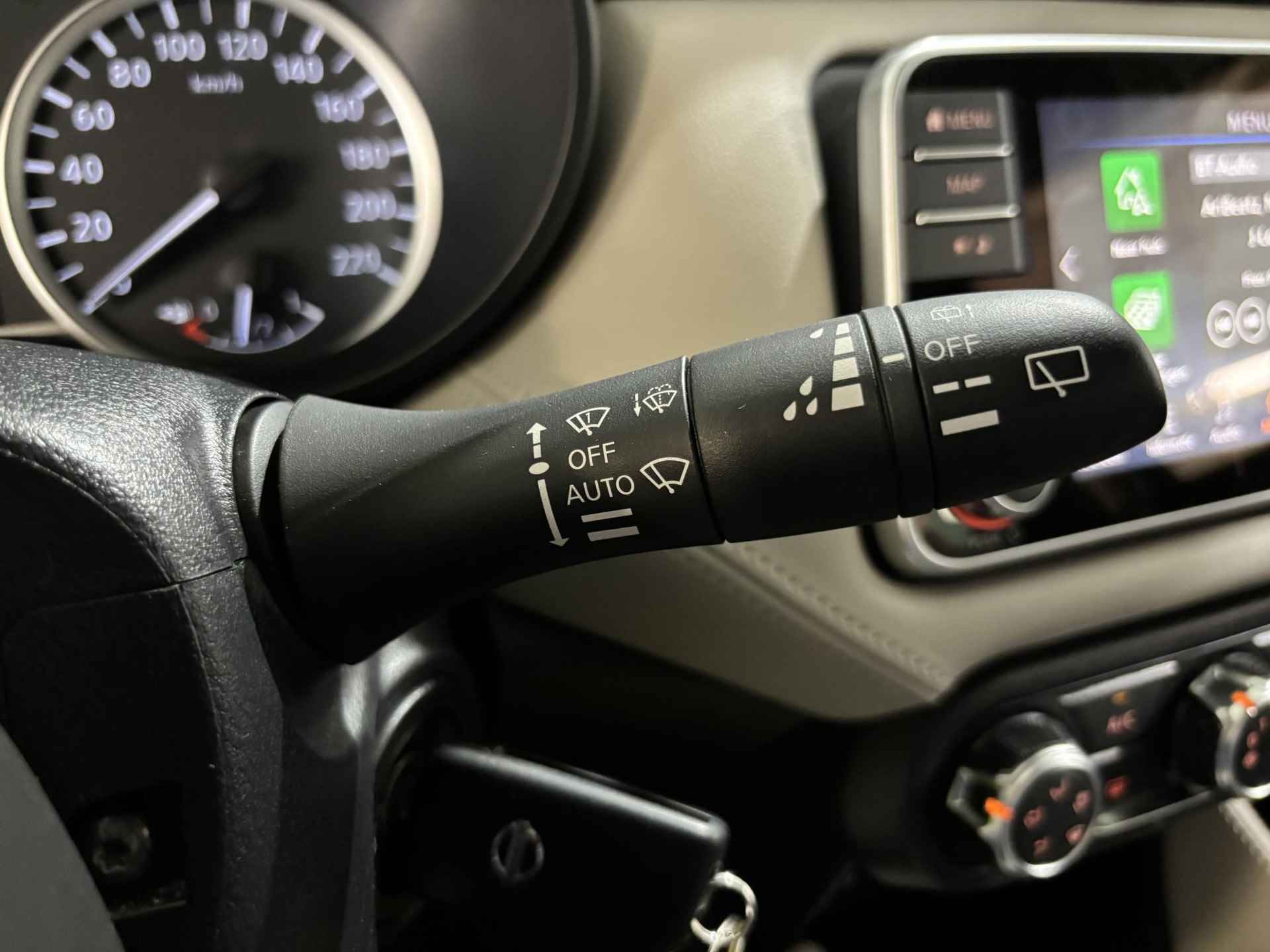 Nissan Micra 1.0 - 90PK IG-T N-Design | Bose Audio | Airco | Parkeersensoren | Lichtmetalen Velgen | Apple CarPlay/Android Auto | Privacy Glass | Cruise Control | - 25/34