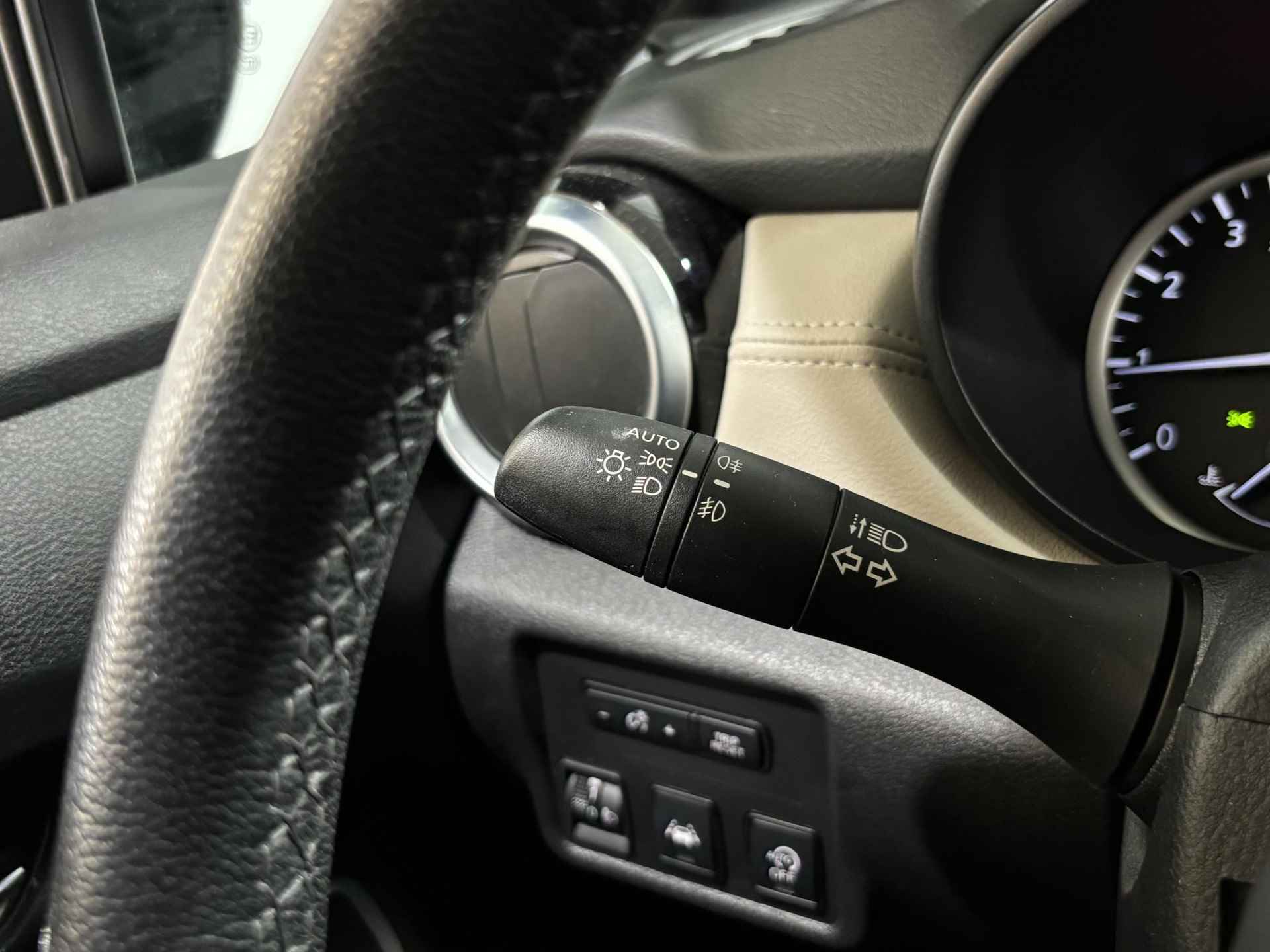 Nissan Micra 1.0 - 90PK IG-T N-Design | Bose Audio | Airco | Parkeersensoren | Lichtmetalen Velgen | Apple CarPlay/Android Auto | Privacy Glass | Cruise Control | - 26/34