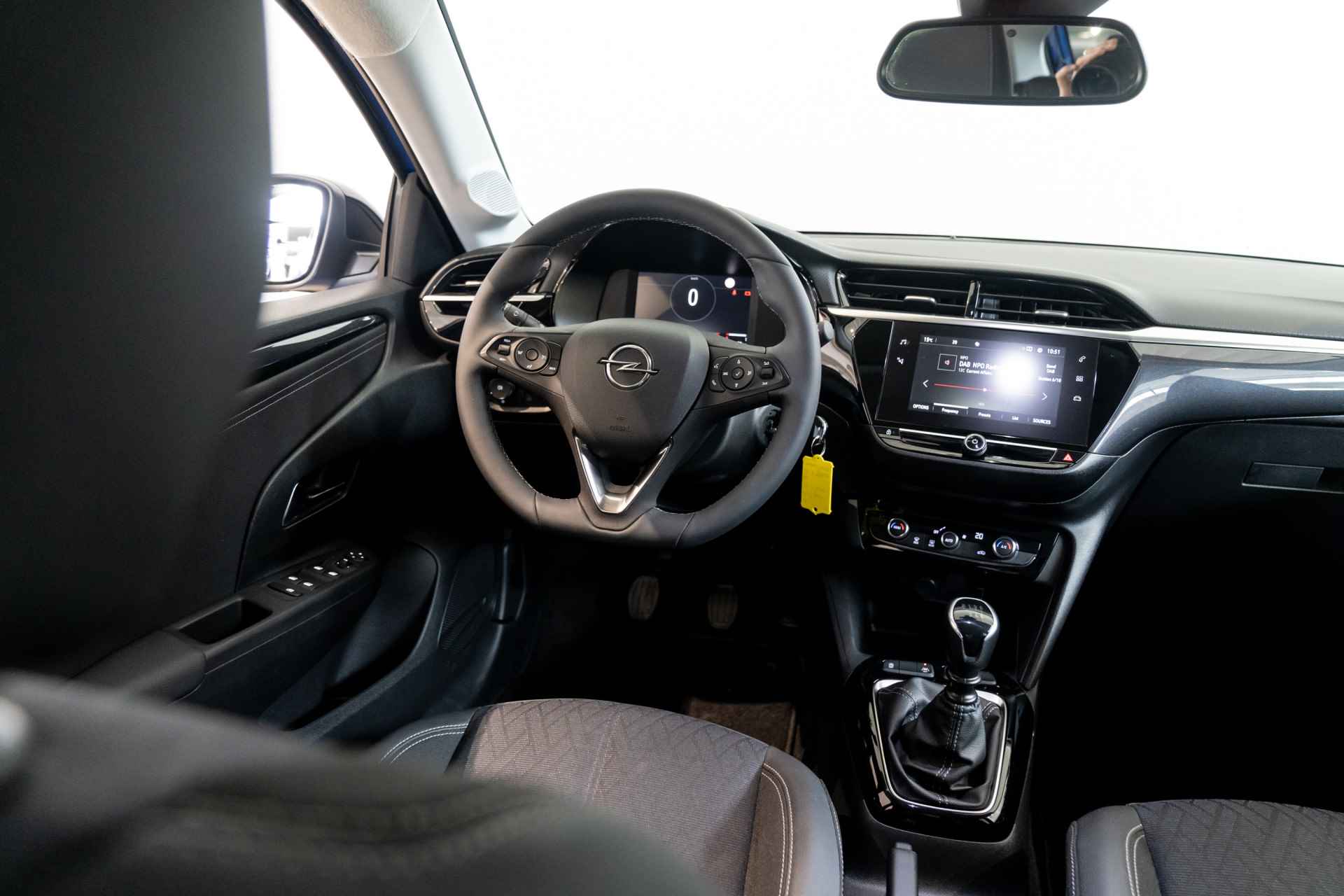 Opel Corsa 1.2 Turbo 100 PK Elegance | Navi | Climate Controle | Parkeersensoren | Donker Glas | 1e Eigenaar | Dealer Onderhouden | - 30/32
