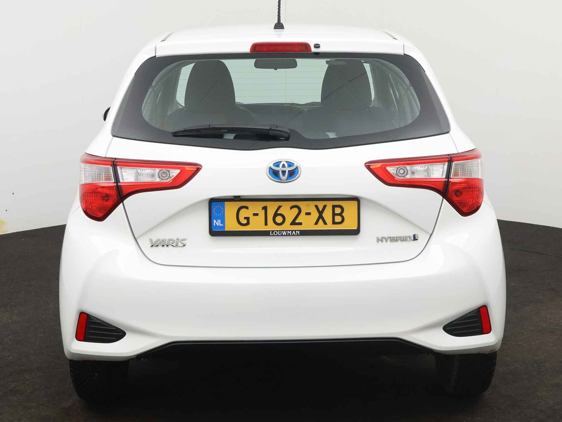 Toyota Yaris 1.5 Hybrid Active | Camera | Climate Control | Cruise Control | - 37/42