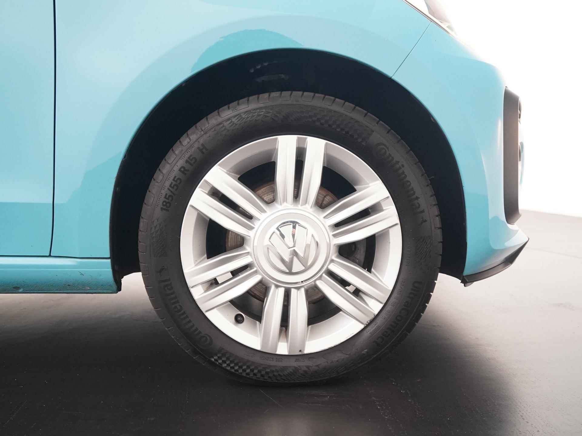 Volkswagen Up! 1.0 TSI BMT high up! | Schuifdak | Parkeersensor | Stoelverwarming | Zondag Open! - 25/33